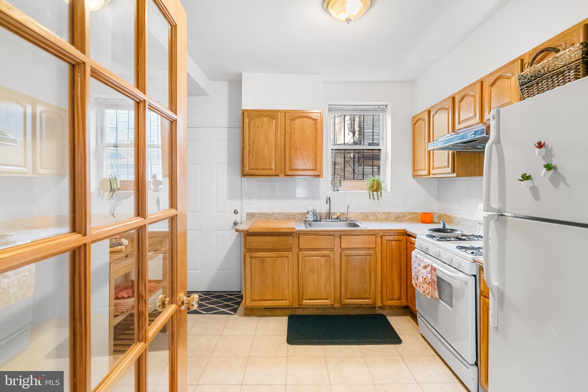 DICKINSON NARROWS - Residential