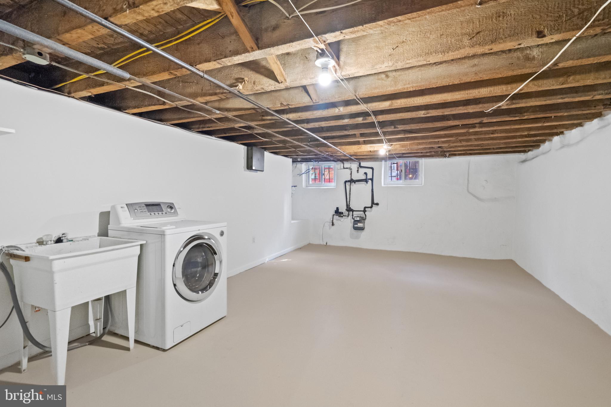 DICKINSON NARROWS - Residential