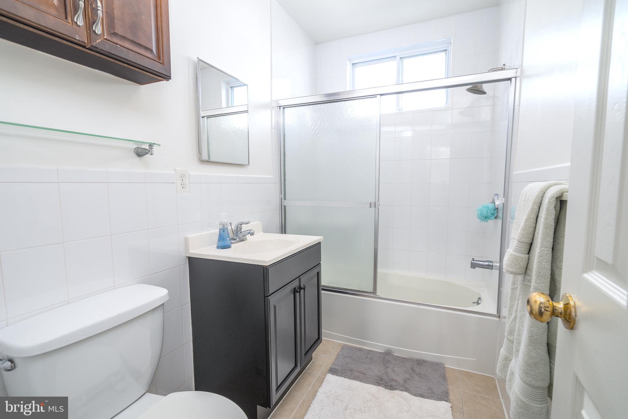 DICKINSON NARROWS - Residential