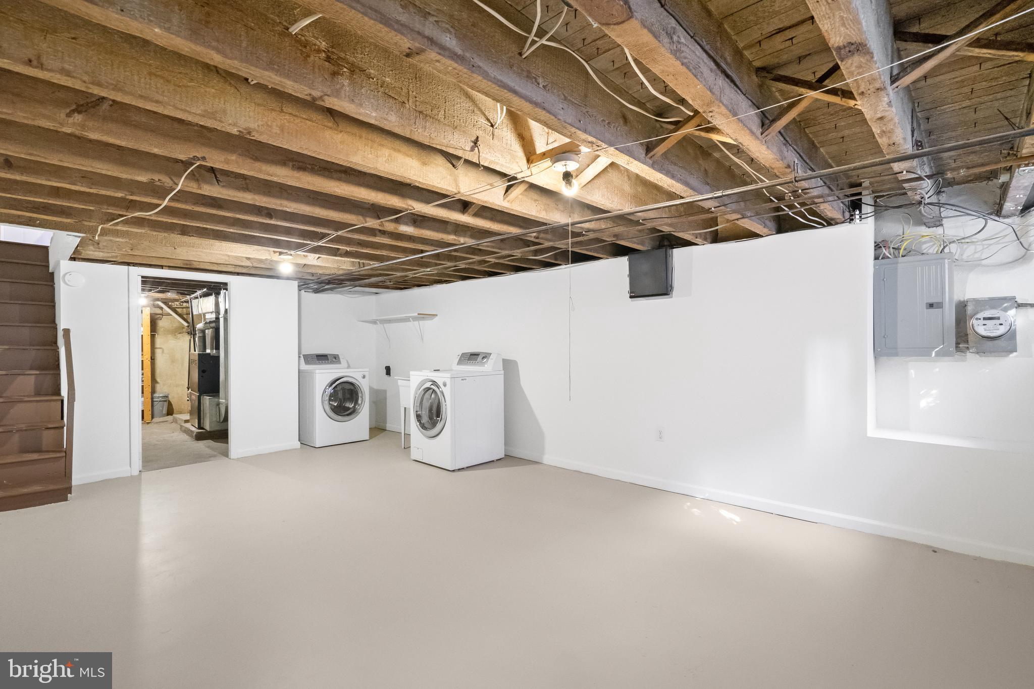 DICKINSON NARROWS - Residential