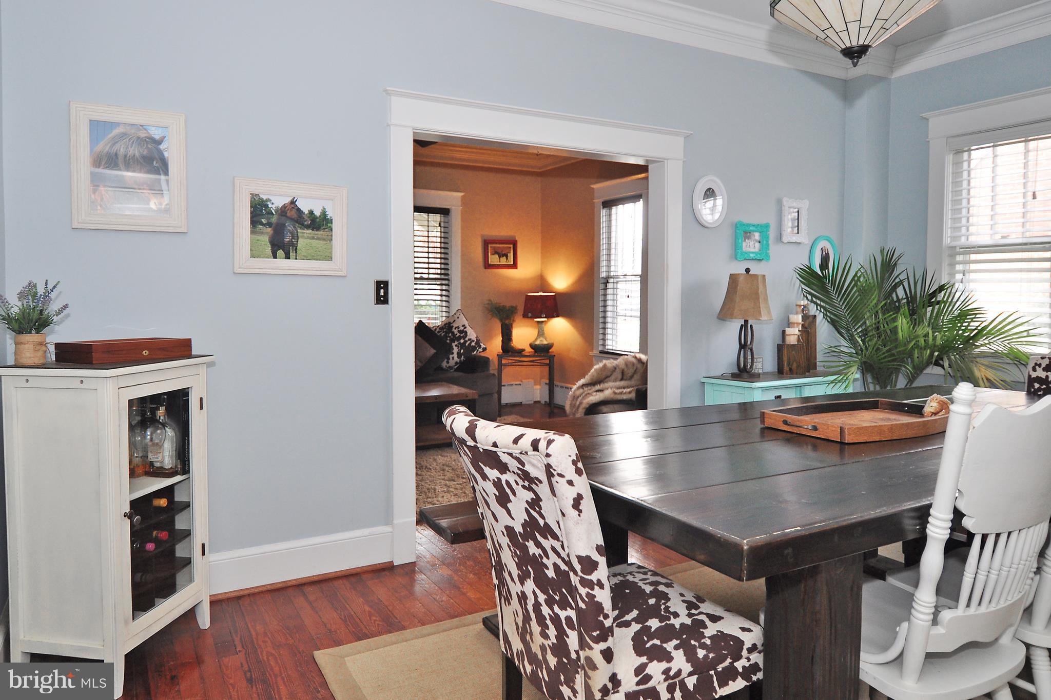 TOWN OF LOVETTSVILLE - Residential