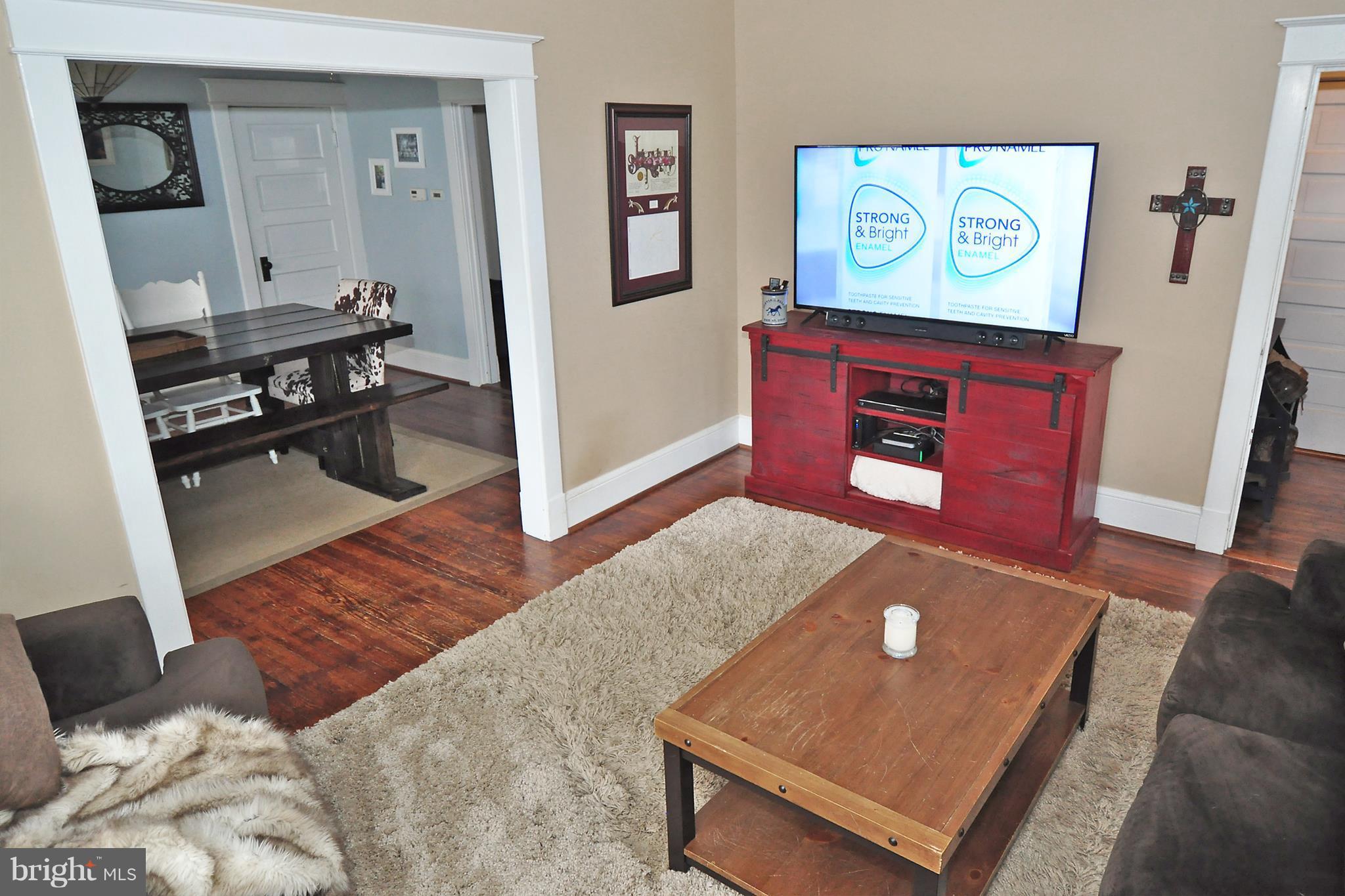 TOWN OF LOVETTSVILLE - Residential