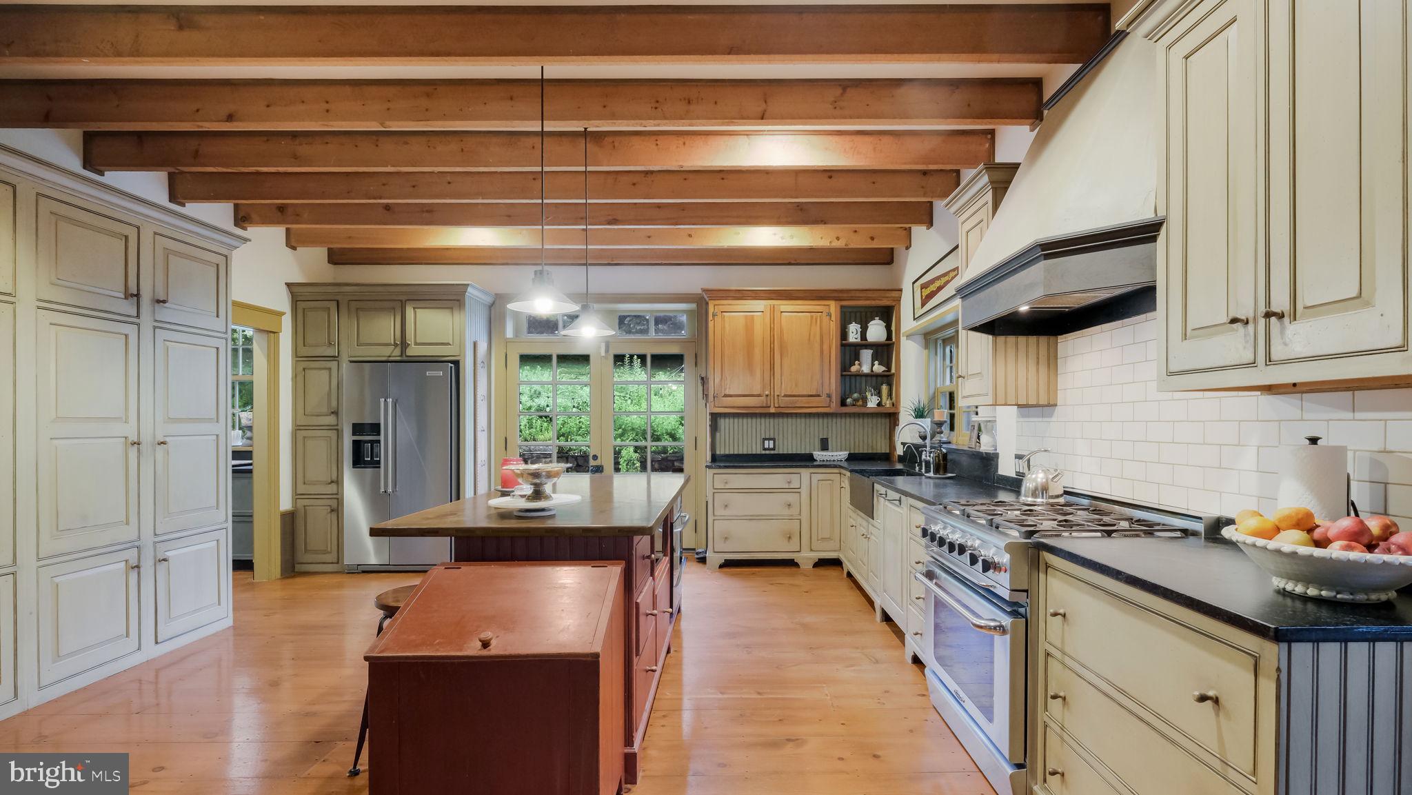 RITTENHOUSE ESTATE - Residential