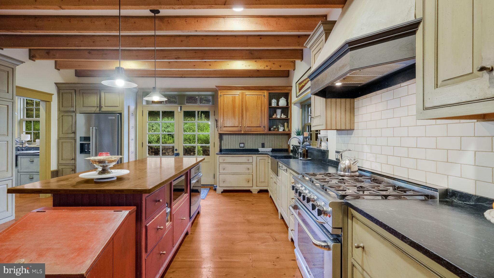 RITTENHOUSE ESTATE - Residential