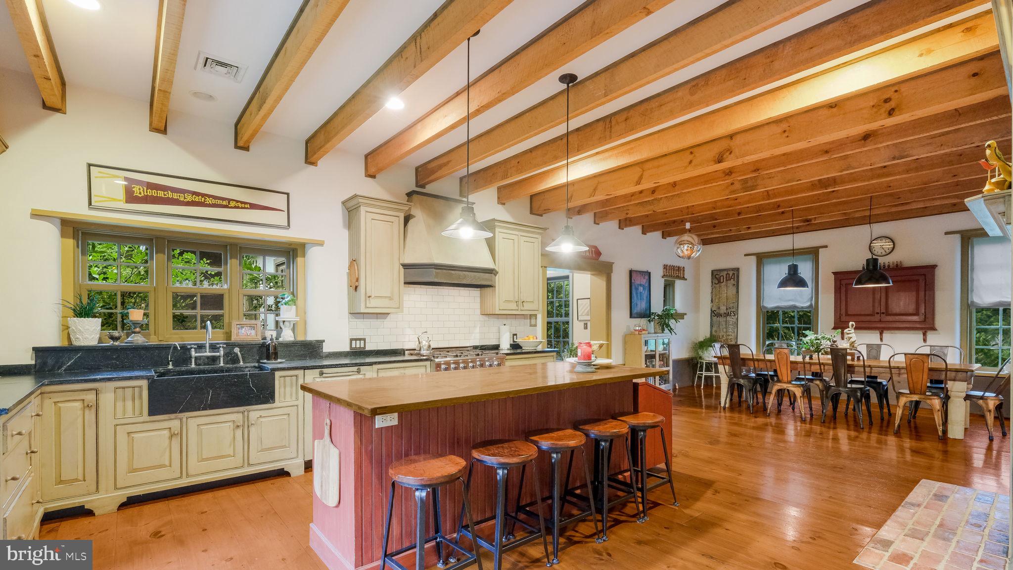 RITTENHOUSE ESTATE - Residential