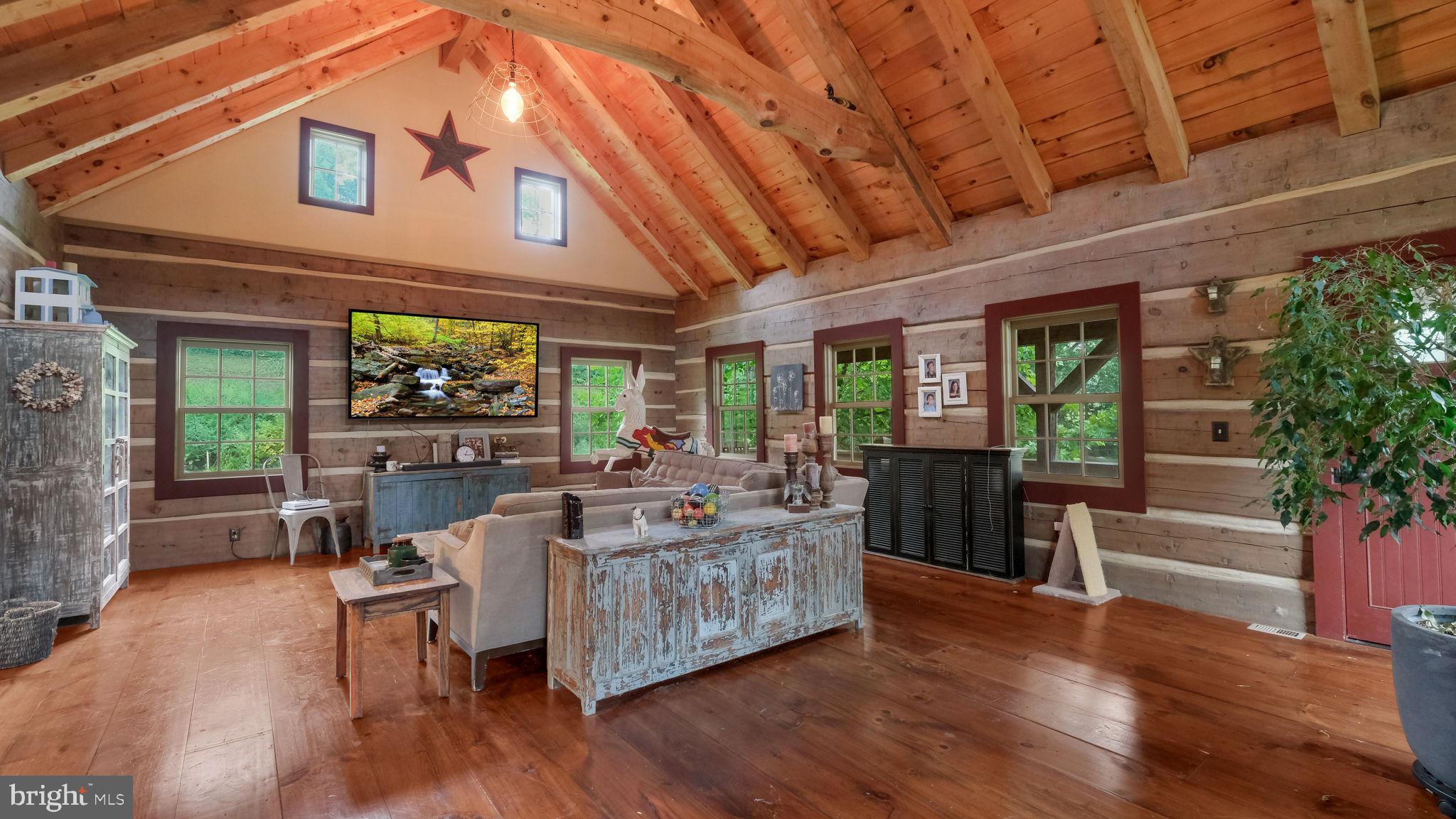 RITTENHOUSE ESTATE - Residential