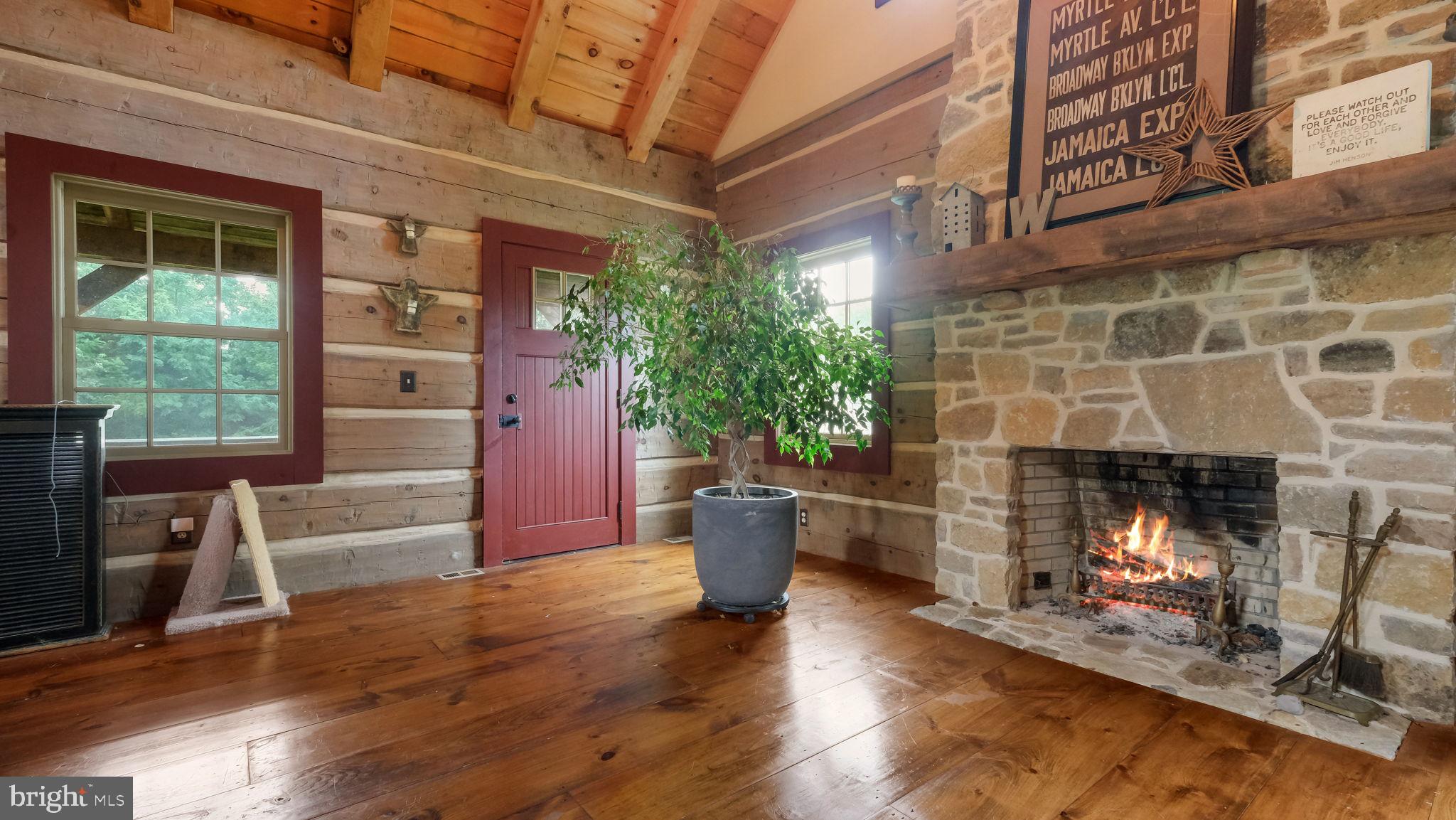 RITTENHOUSE ESTATE - Residential