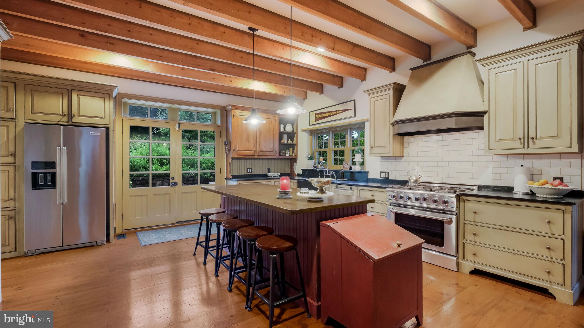 RITTENHOUSE ESTATE - Residential