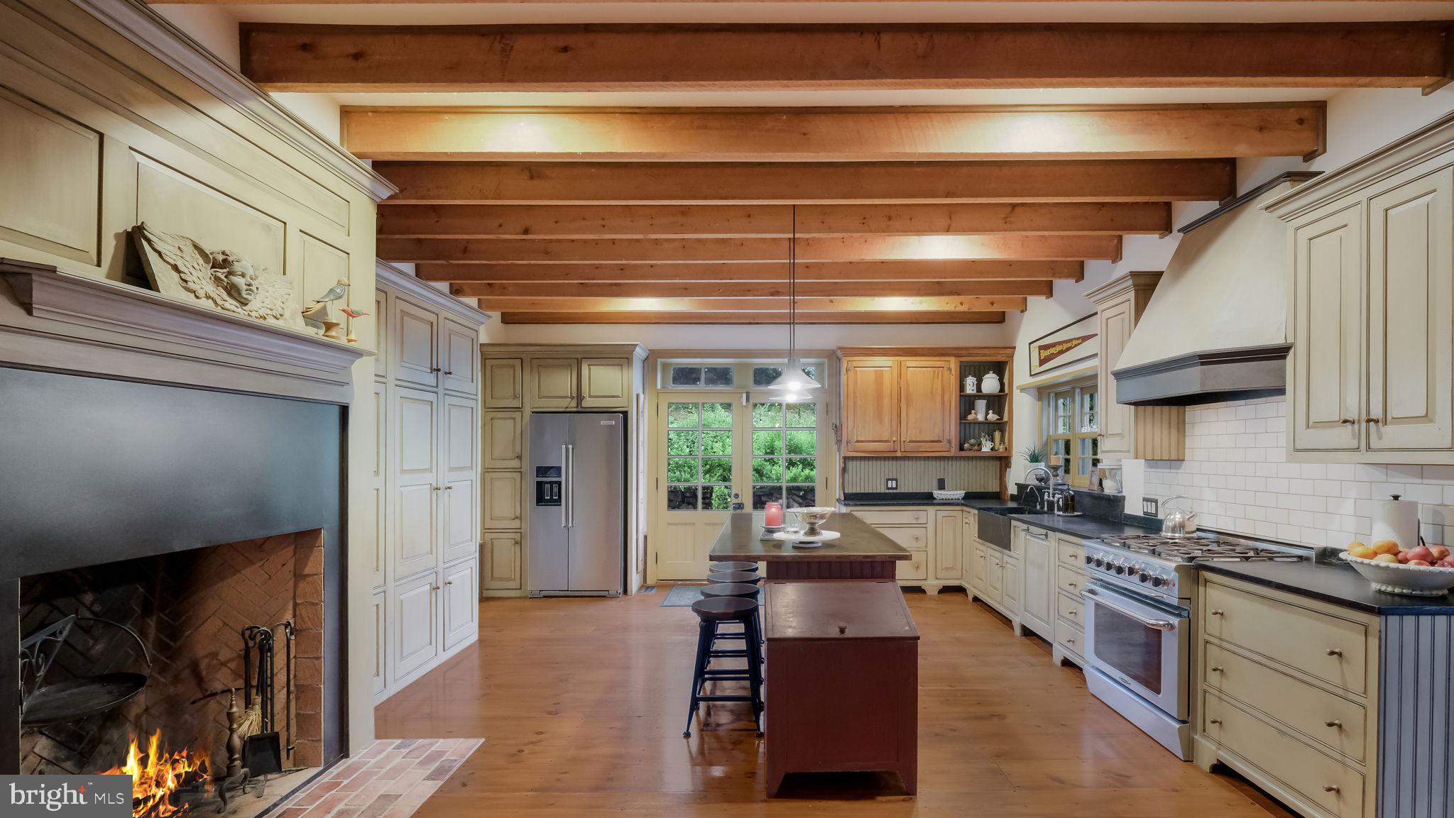 RITTENHOUSE ESTATE - Residential