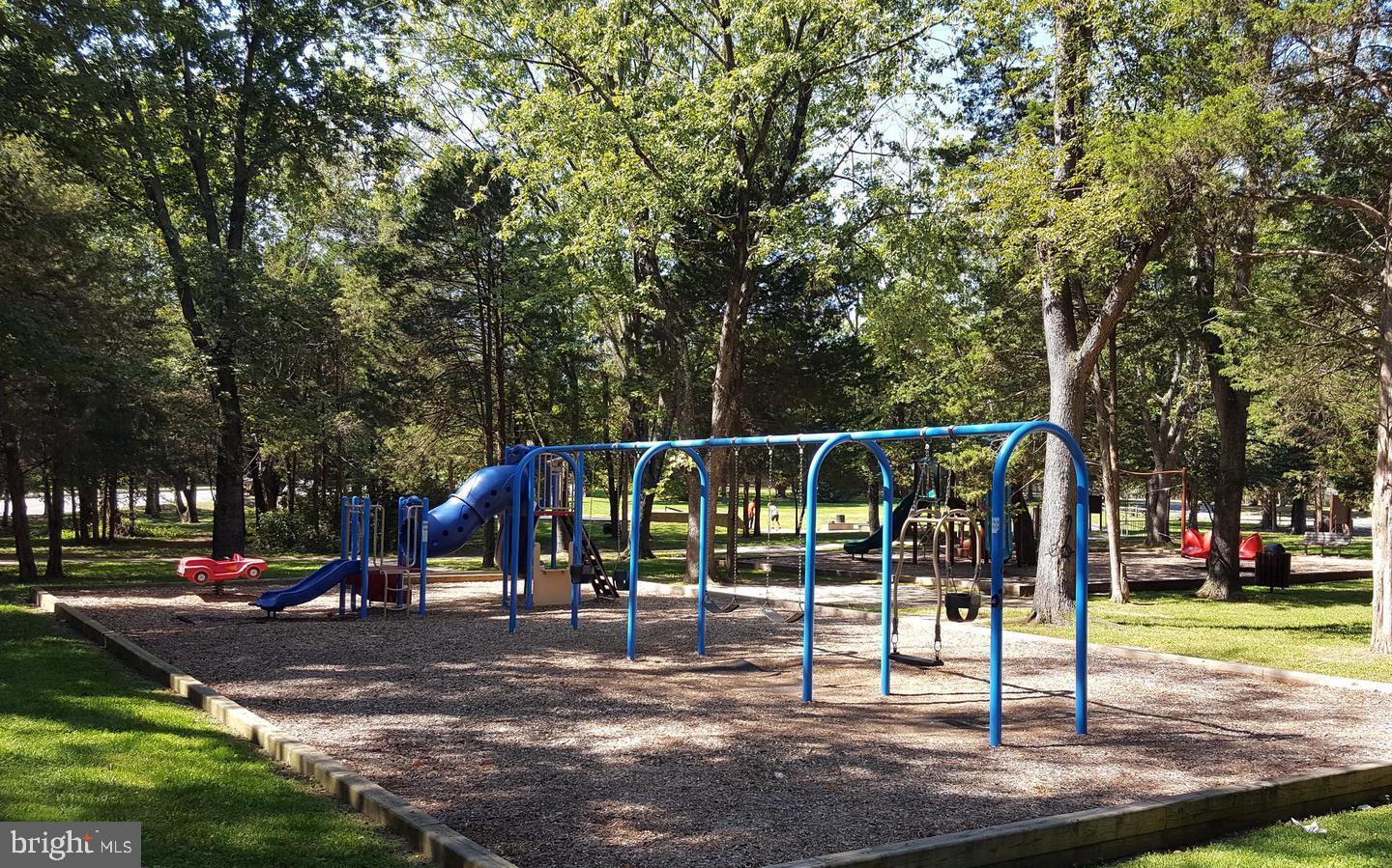 JEFFERSON MEWS - Residential