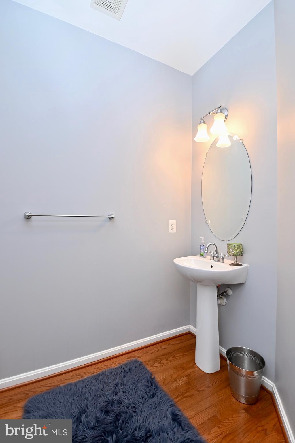 ST CHARLES SUB - SHEFFIELD - Residential Lease