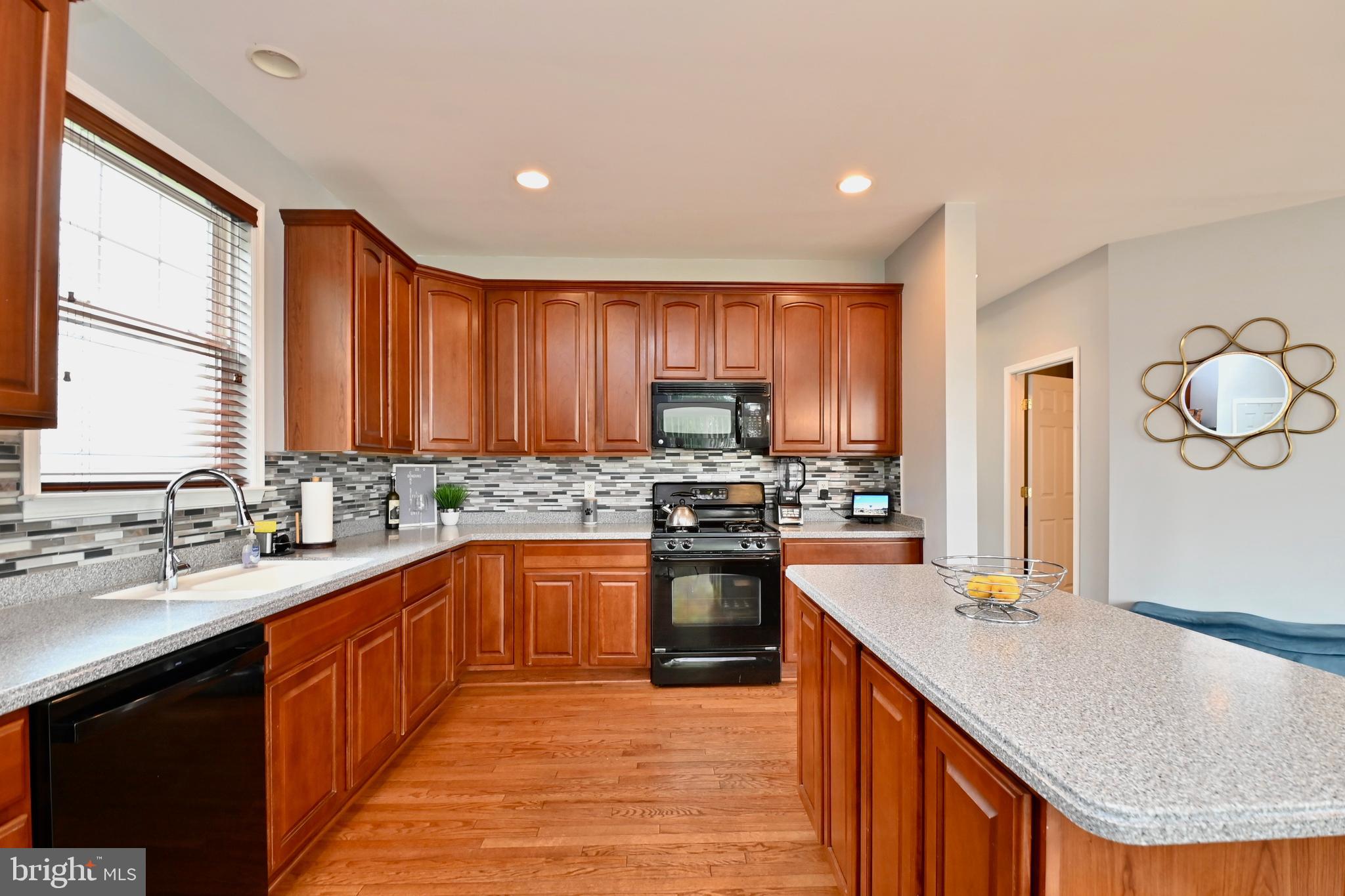 ST CHARLES SUB - SHEFFIELD - Residential Lease