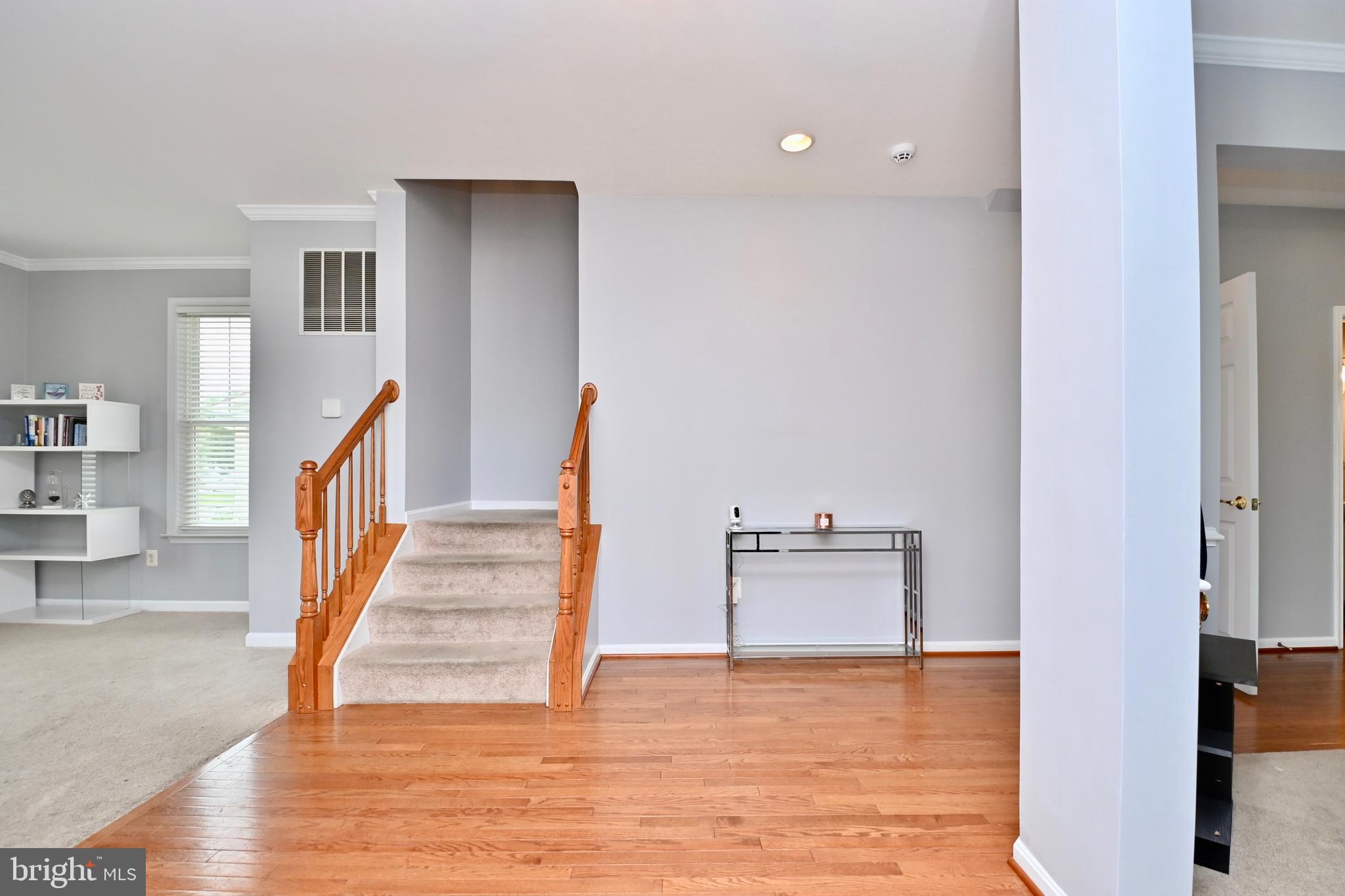 ST CHARLES SUB - SHEFFIELD - Residential Lease