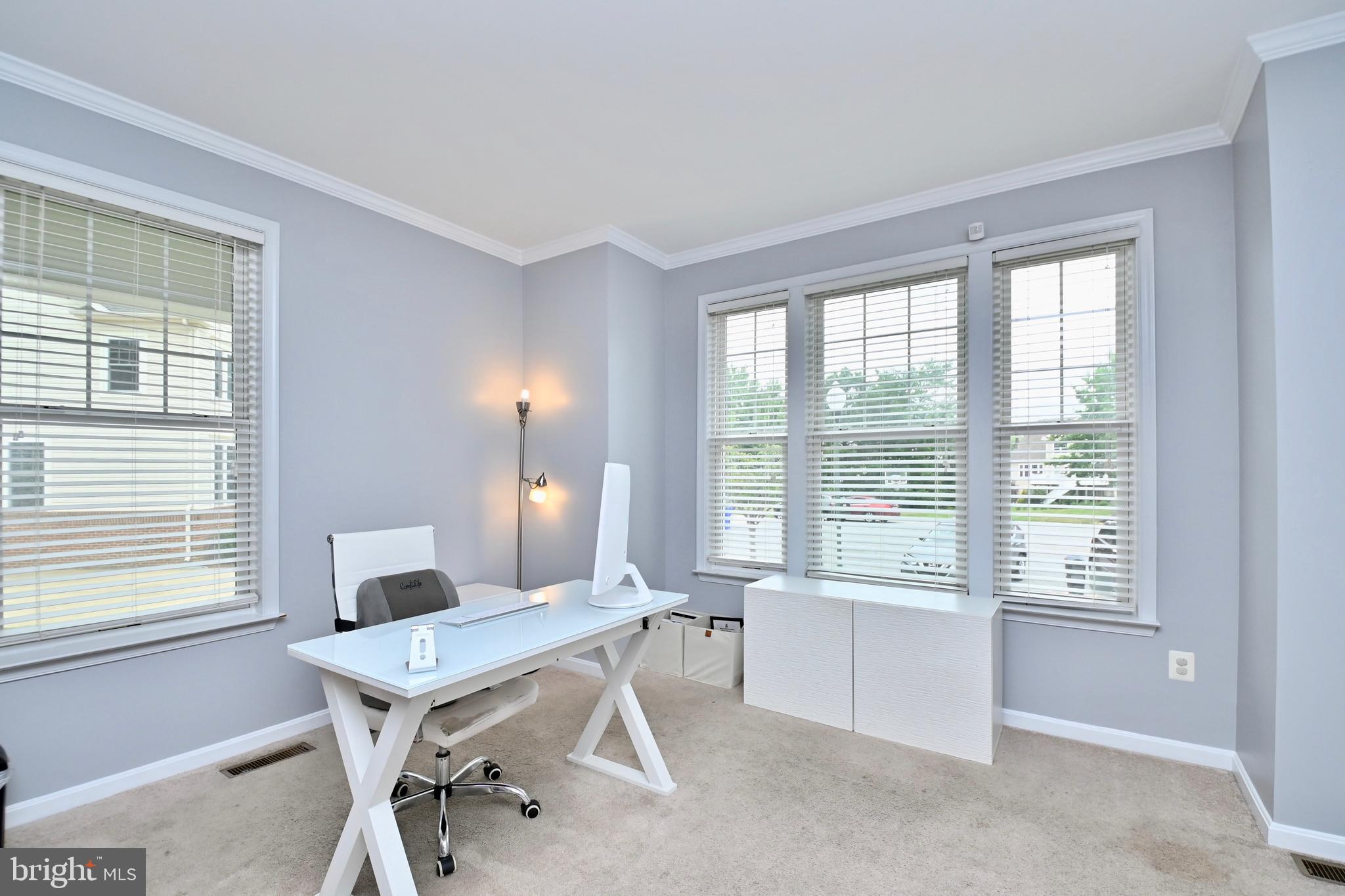 ST CHARLES SUB - SHEFFIELD - Residential Lease