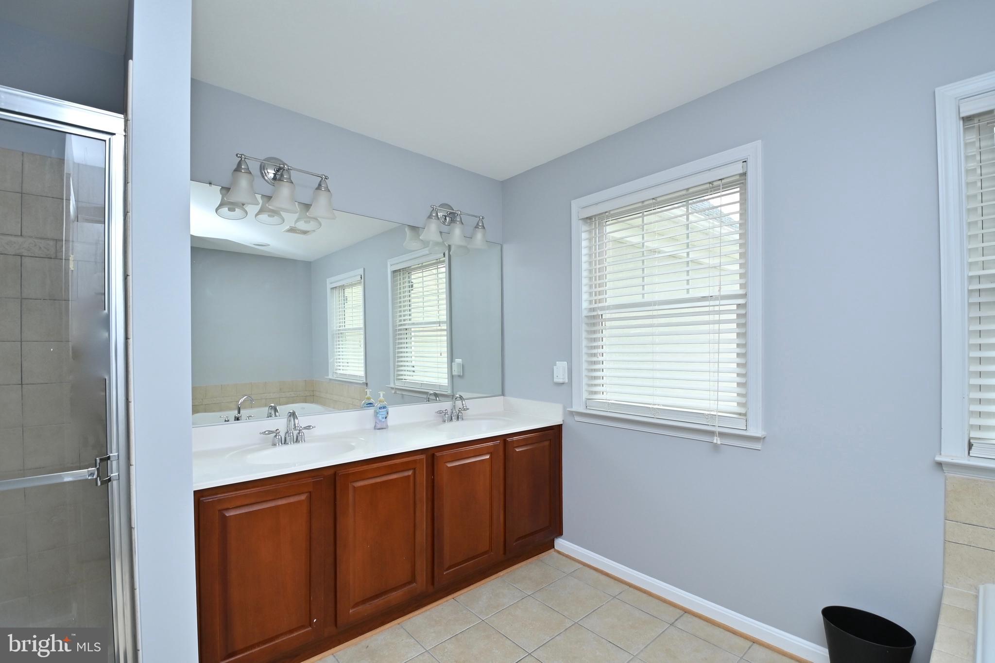 ST CHARLES SUB - SHEFFIELD - Residential Lease