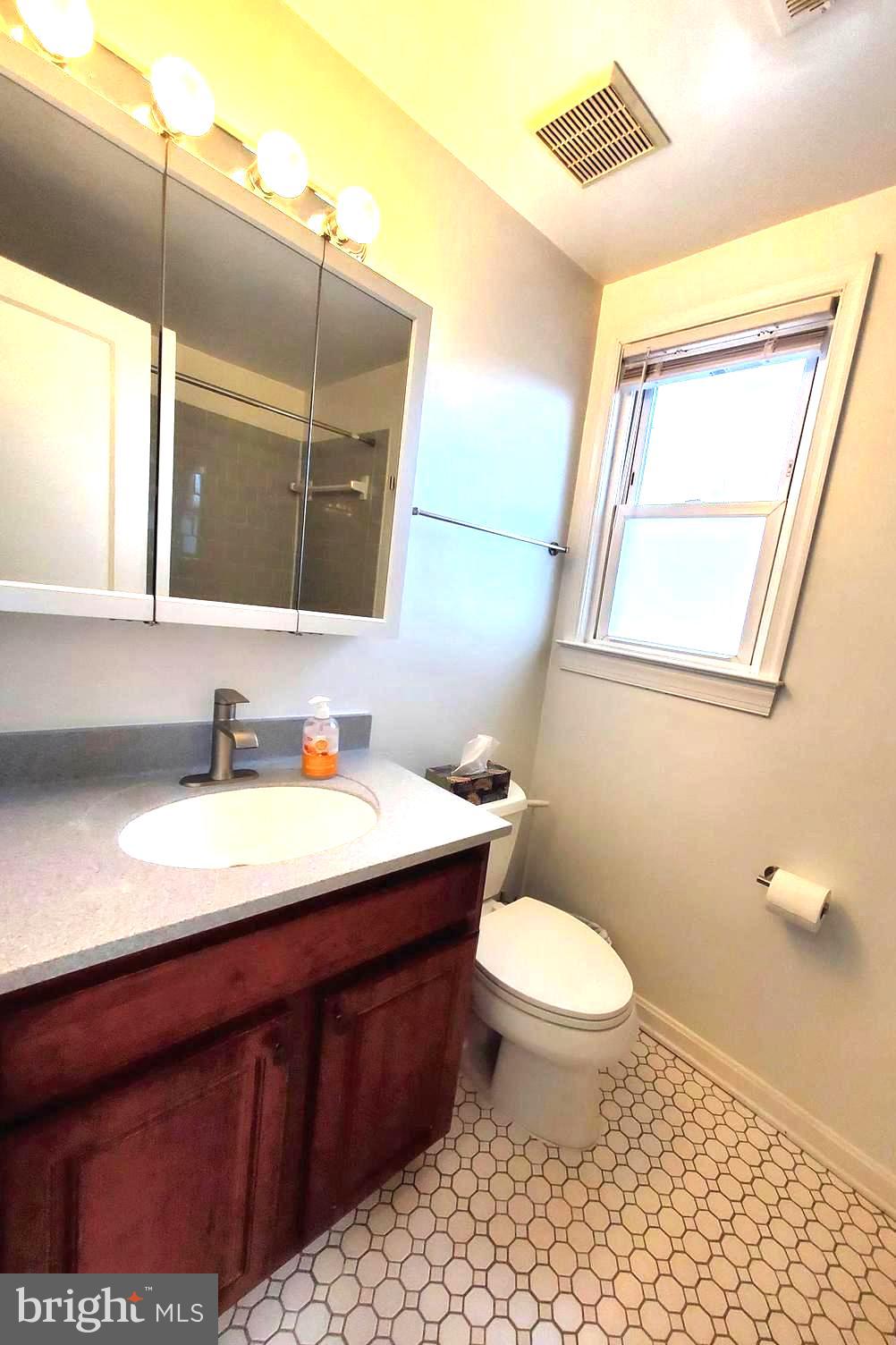 HOLLYWOOD - Residential Lease