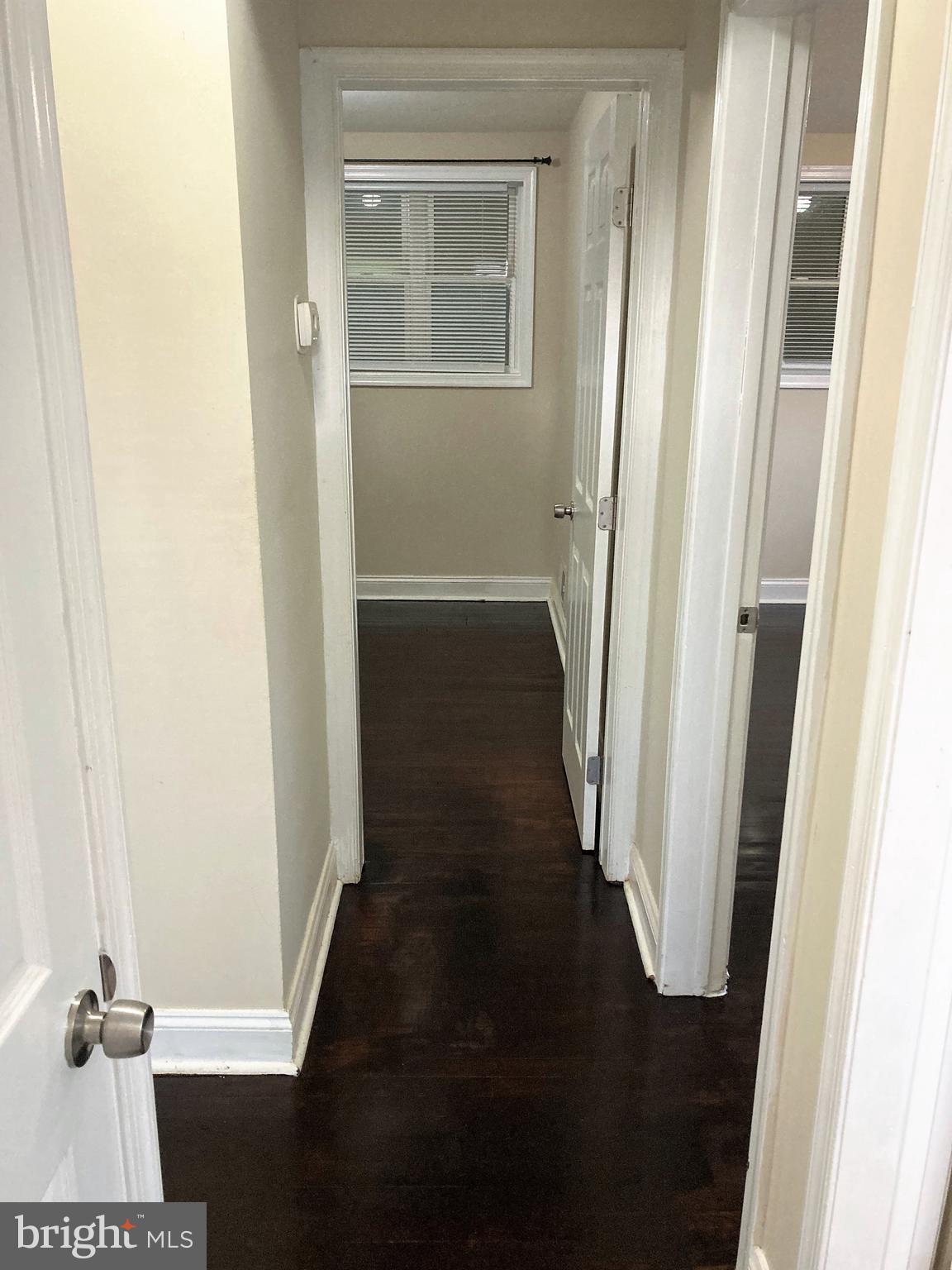 ADELPHI KNOLLS - Residential Lease