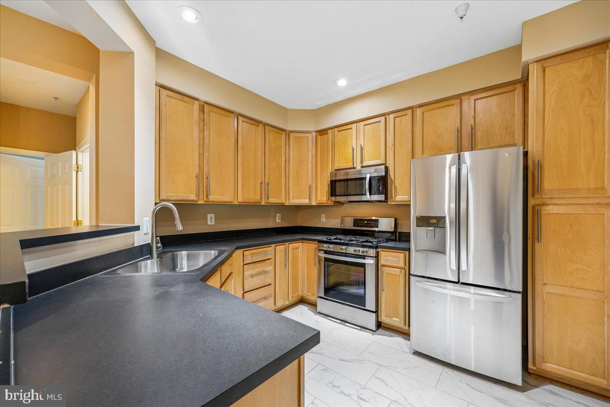LAKELAND RIDGE - Residential