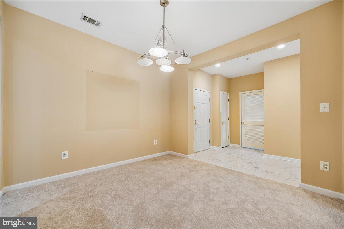 LAKELAND RIDGE - Residential