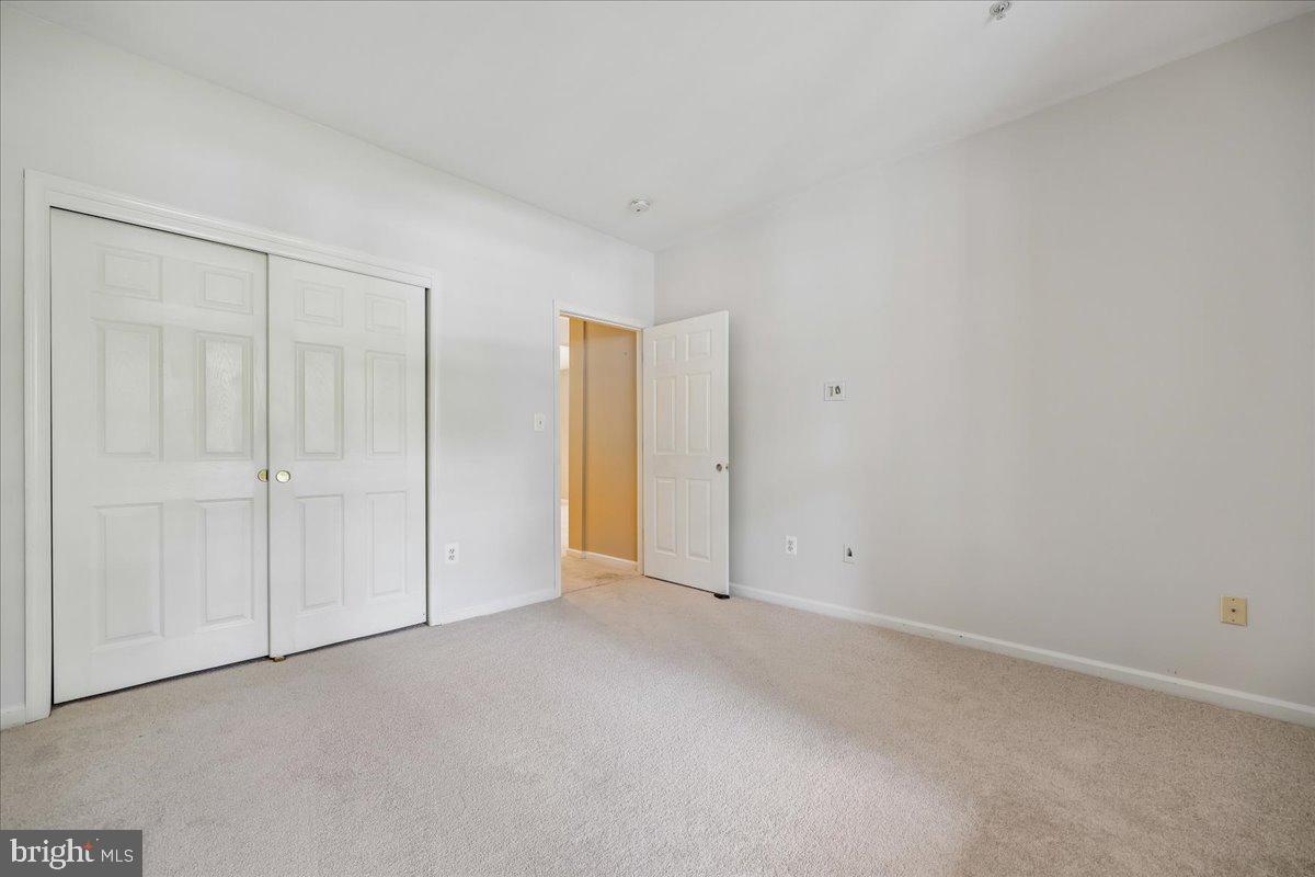 LAKELAND RIDGE - Residential