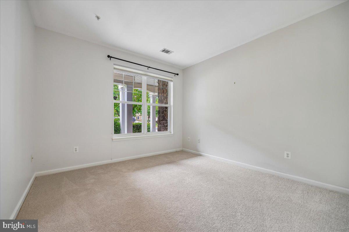 LAKELAND RIDGE - Residential