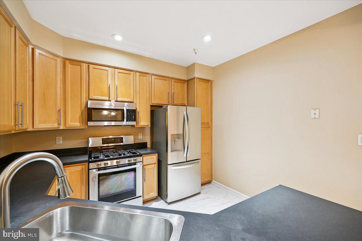 LAKELAND RIDGE - Residential