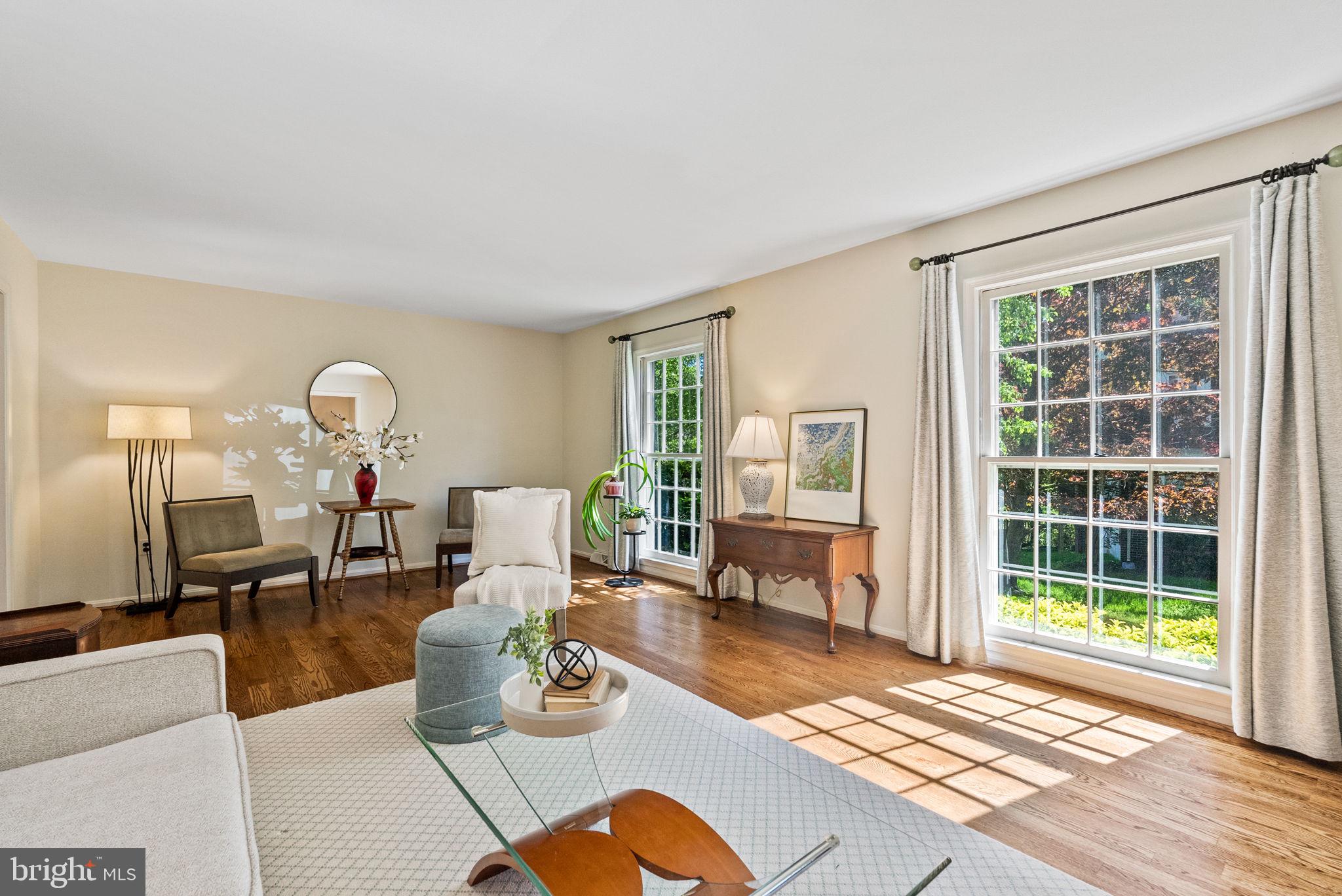 4910 GLOXINIA COURT