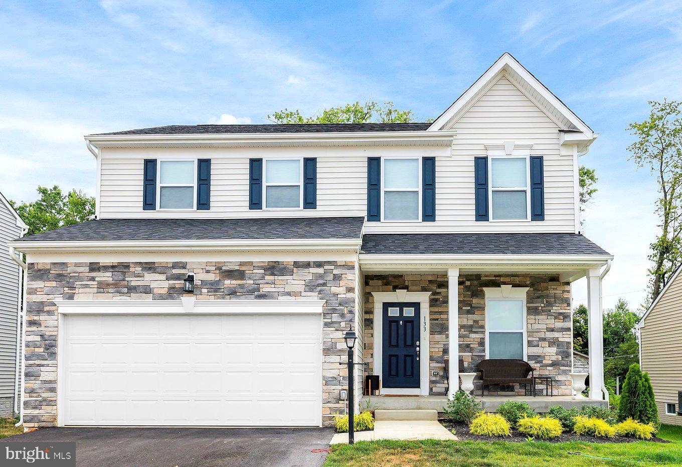 HUNTWELL WEST - Residential