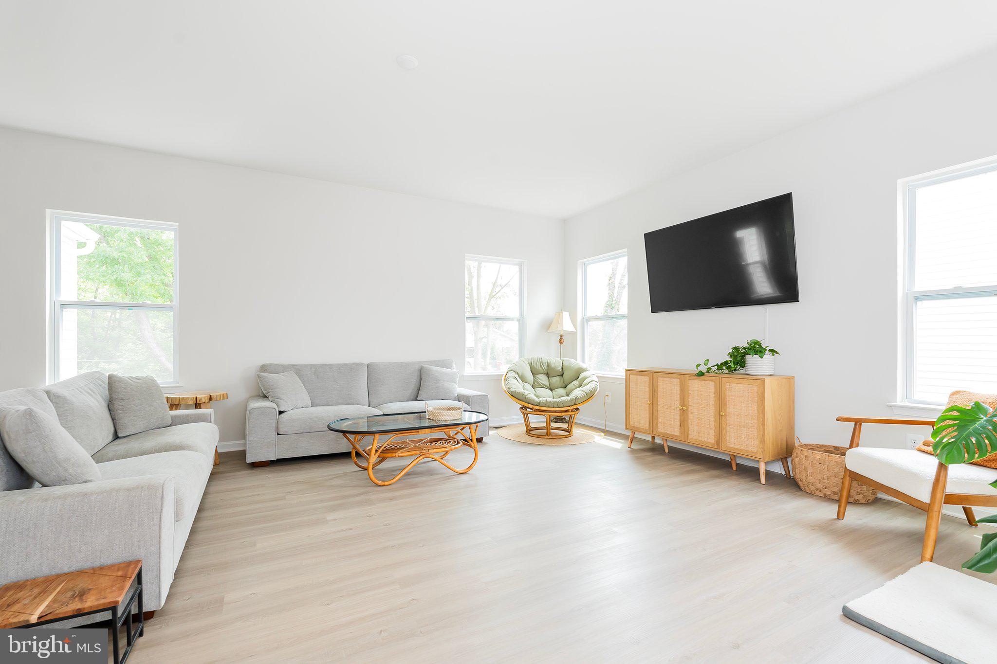 HUNTWELL WEST - Residential