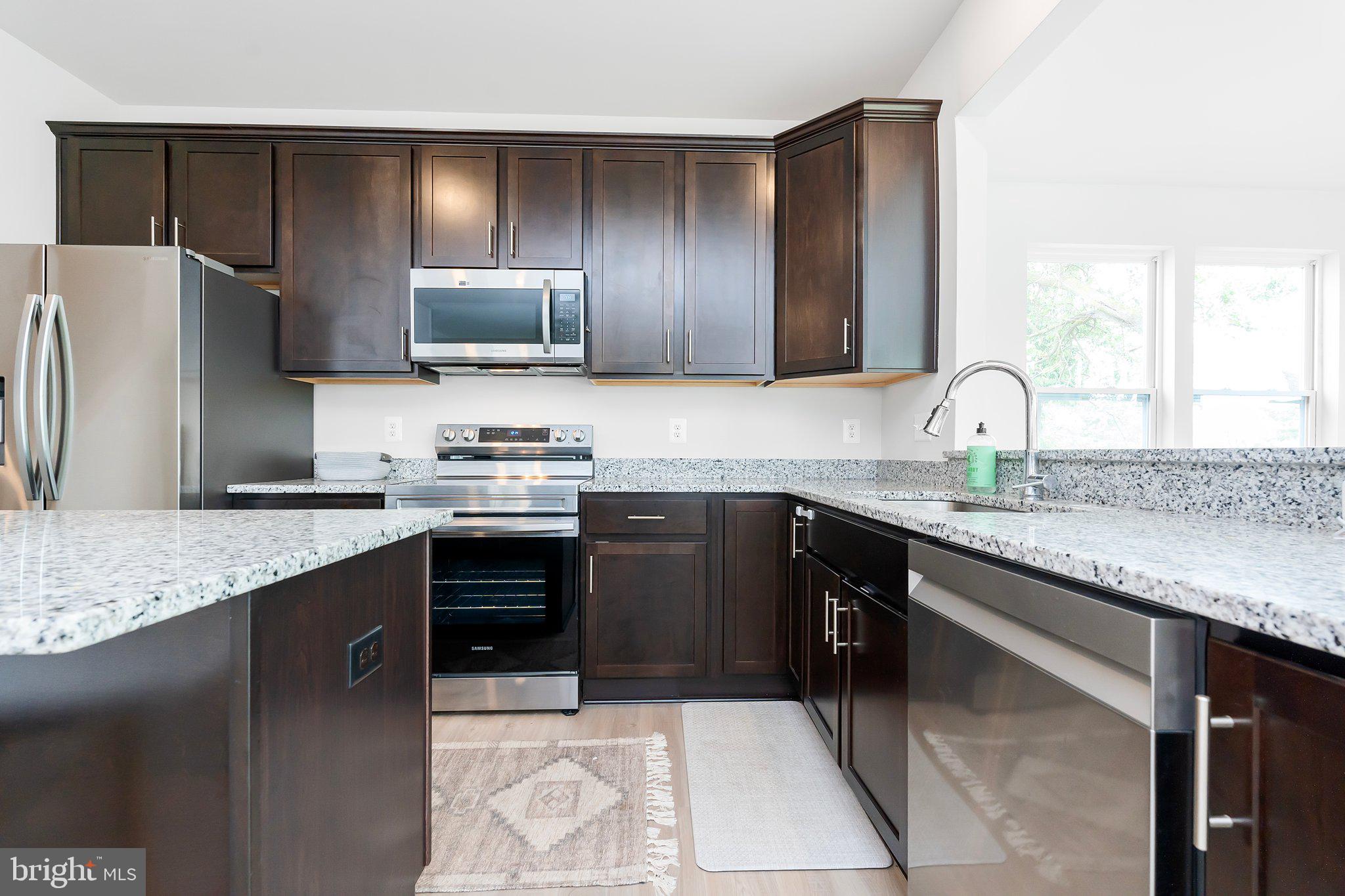 HUNTWELL WEST - Residential