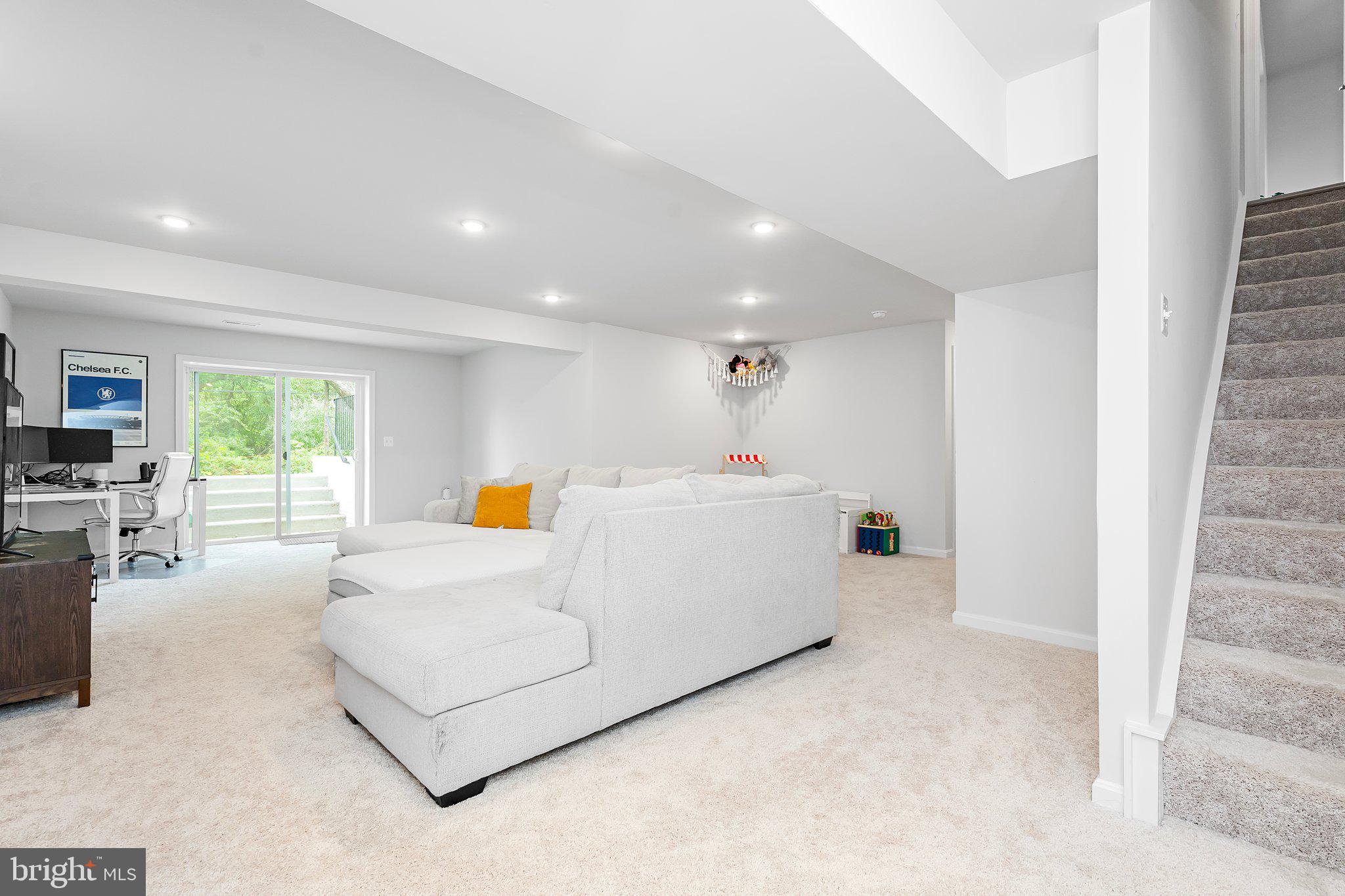 HUNTWELL WEST - Residential