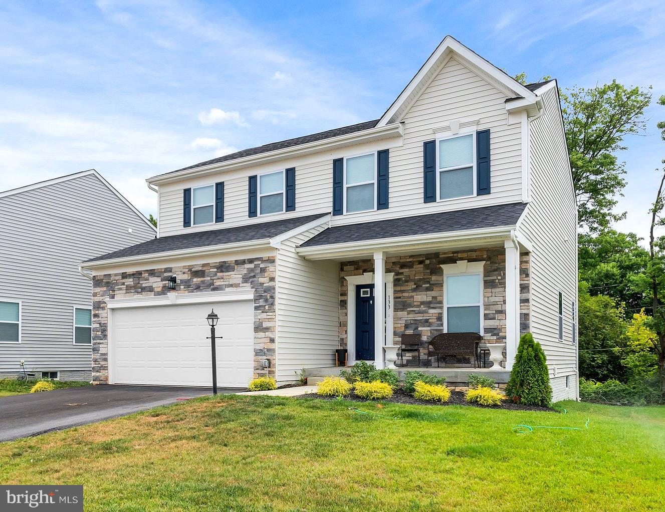 HUNTWELL WEST - Residential