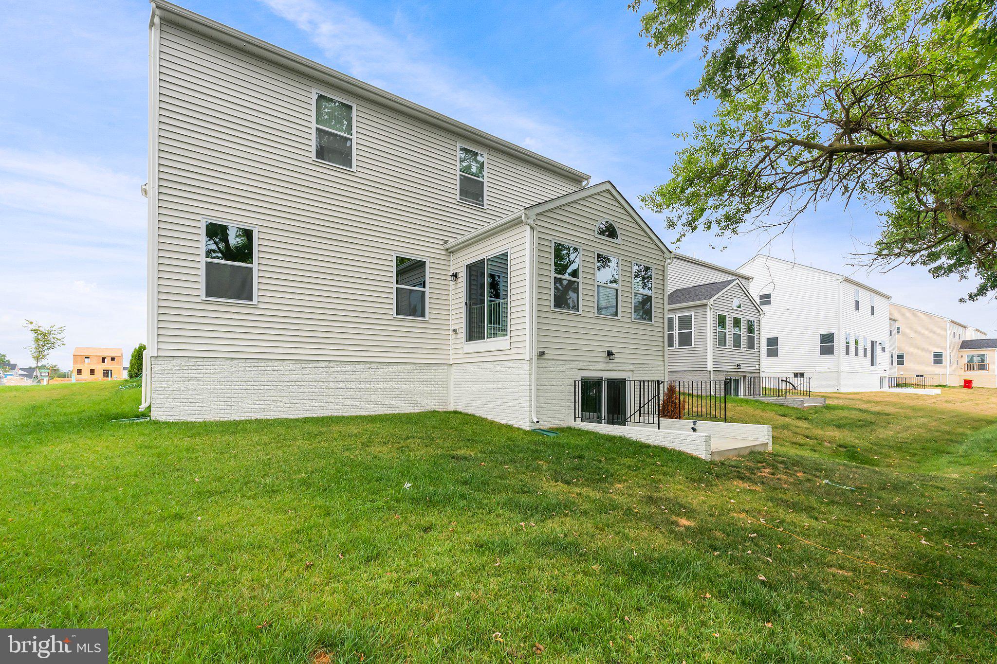 HUNTWELL WEST - Residential