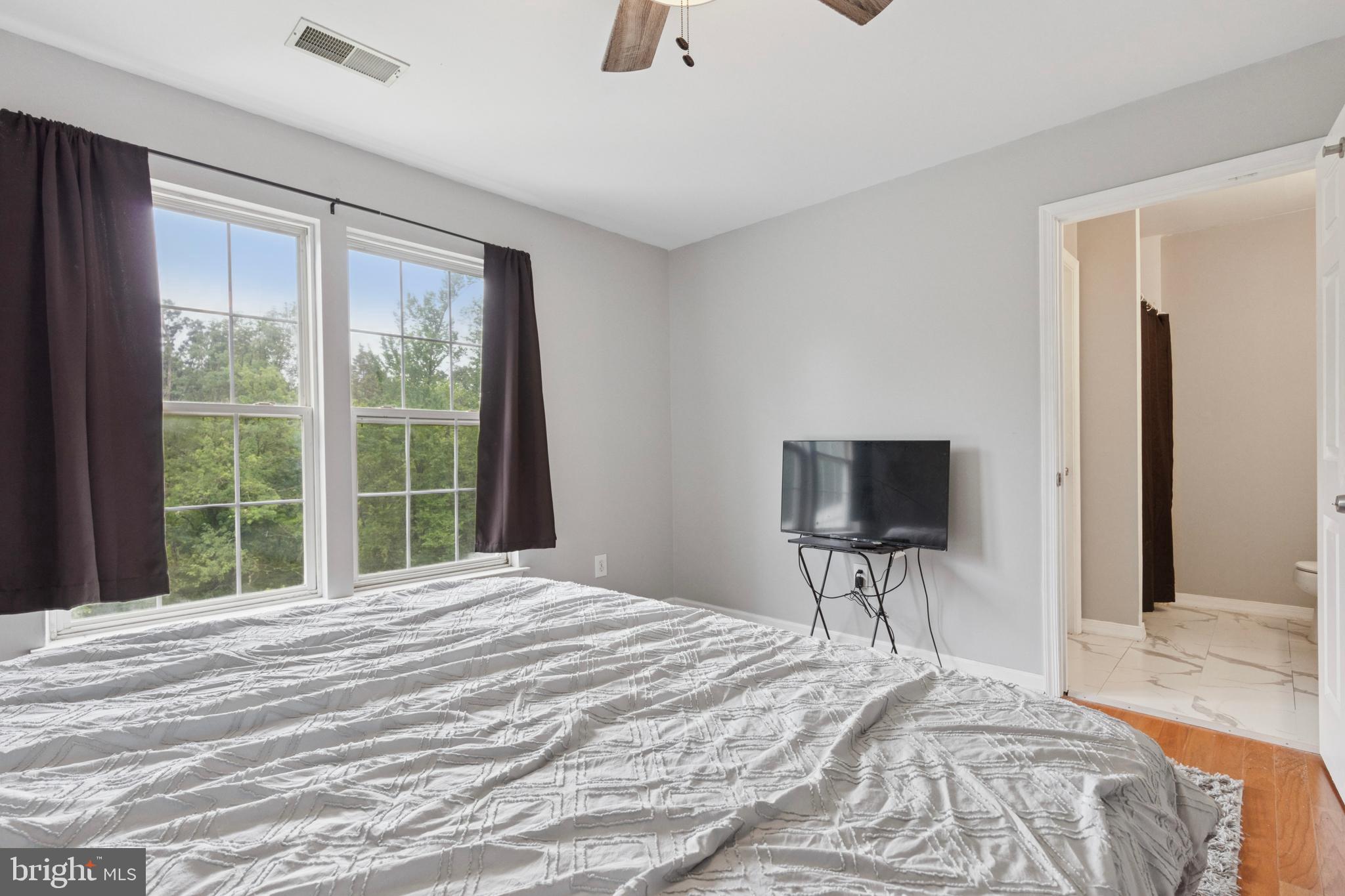 PERKIOMEN CROSSING - Residential Lease