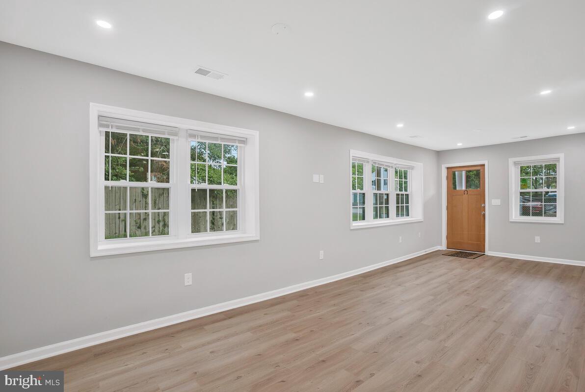 BELLE-FONTE - Residential Lease