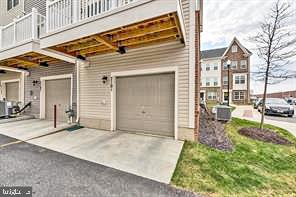 BRICK YARD STATION - Residential