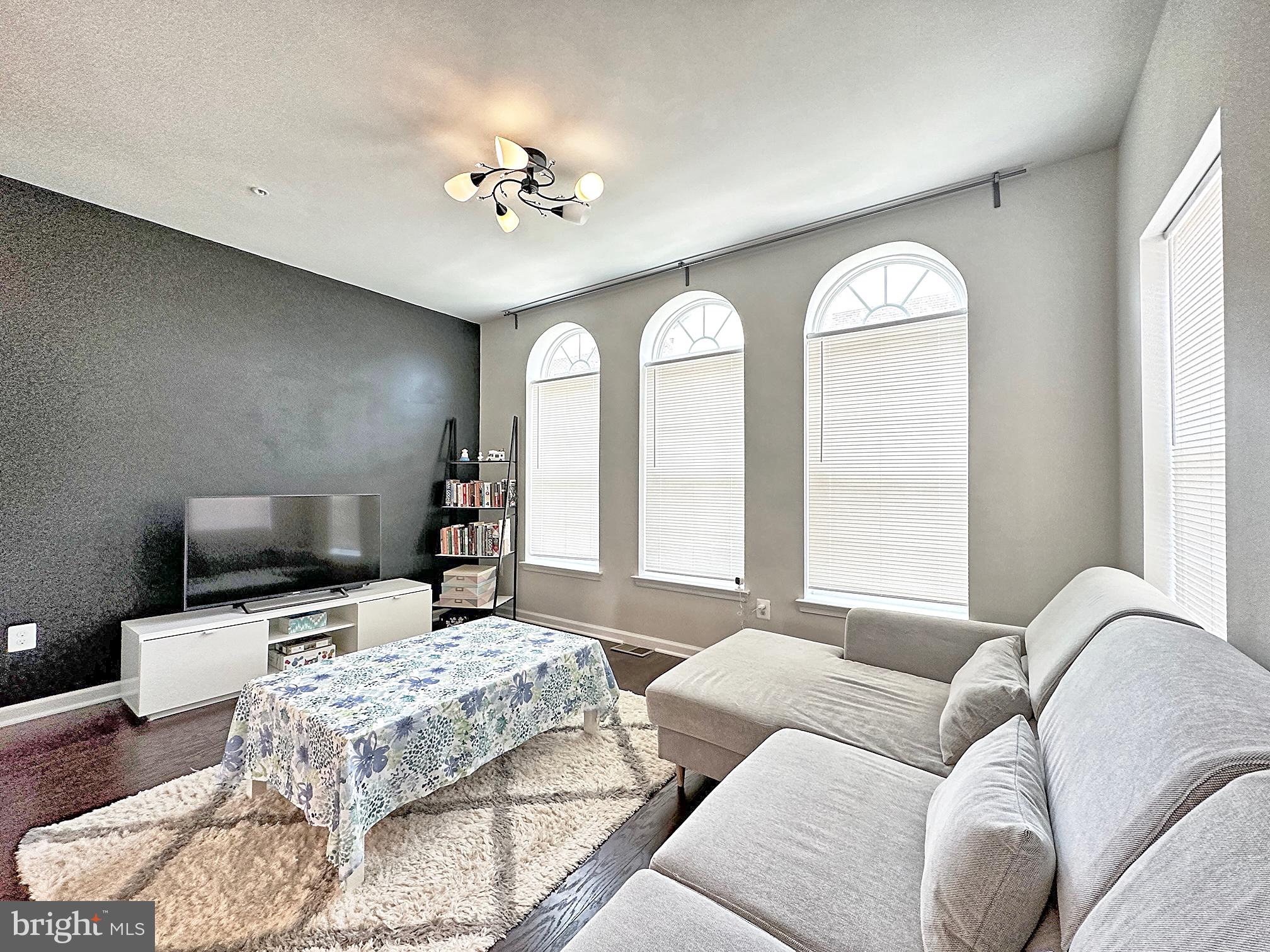 BRICK YARD STATION - Residential