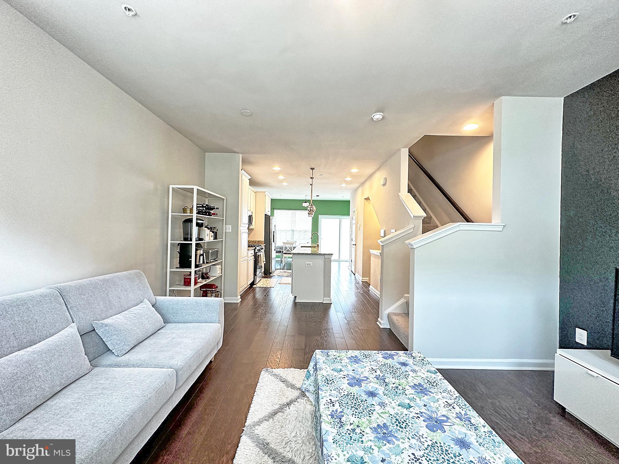 BRICK YARD STATION - Residential