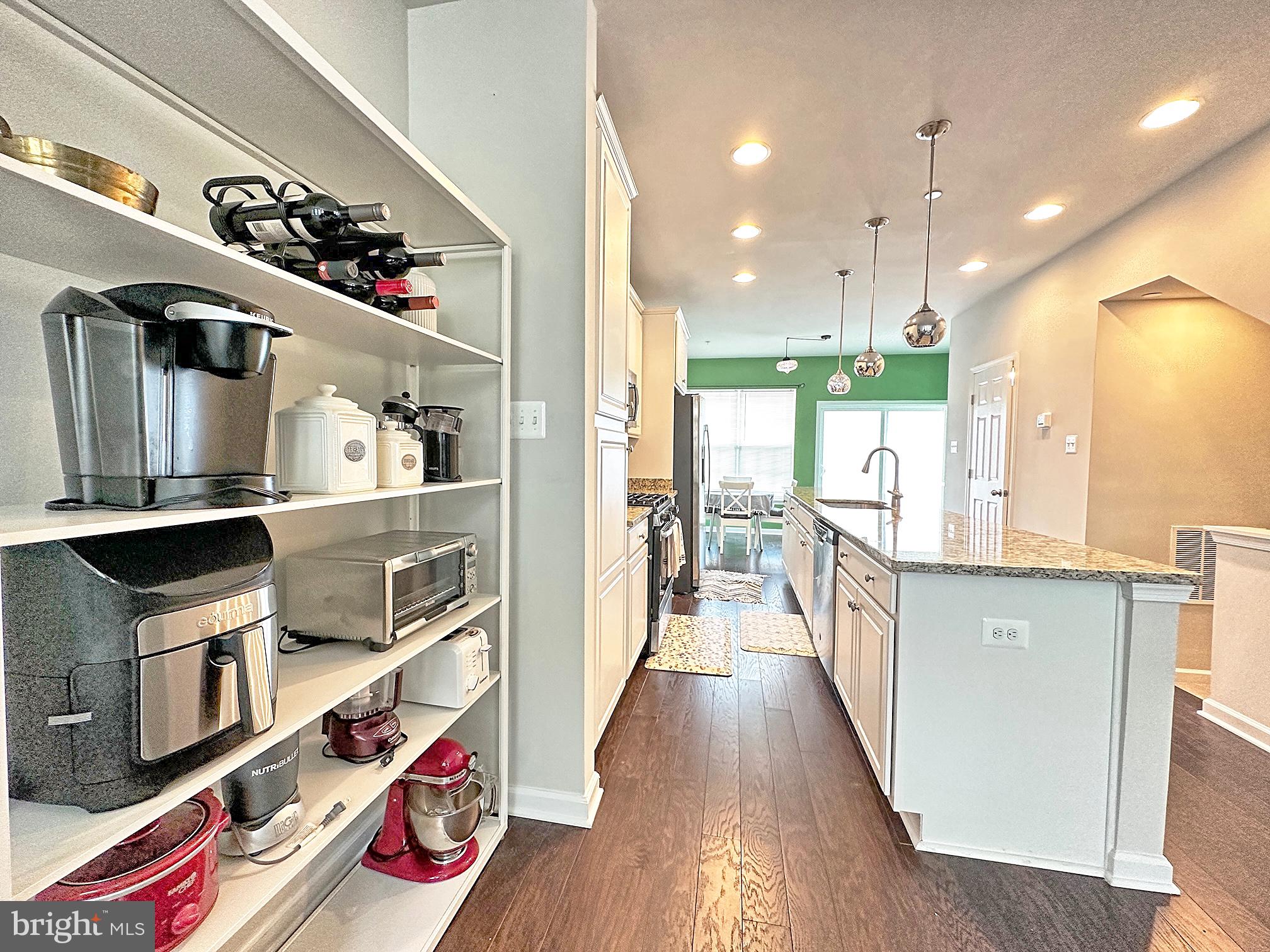 BRICK YARD STATION - Residential