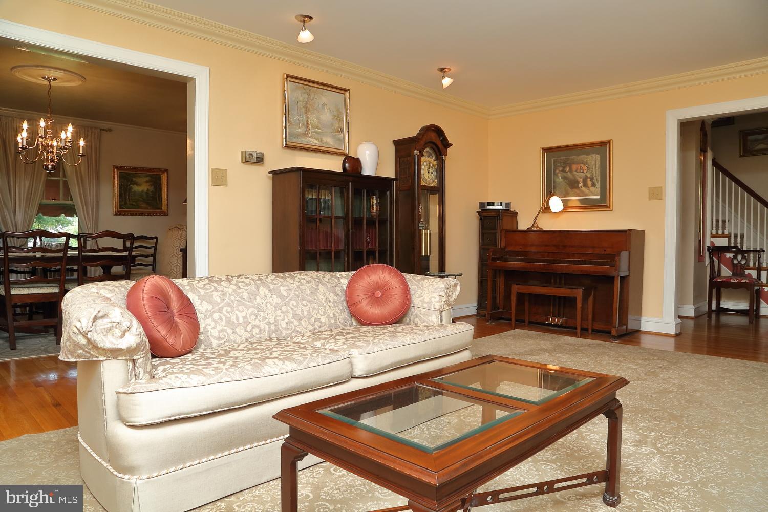 OLD EAST YORK - Residential