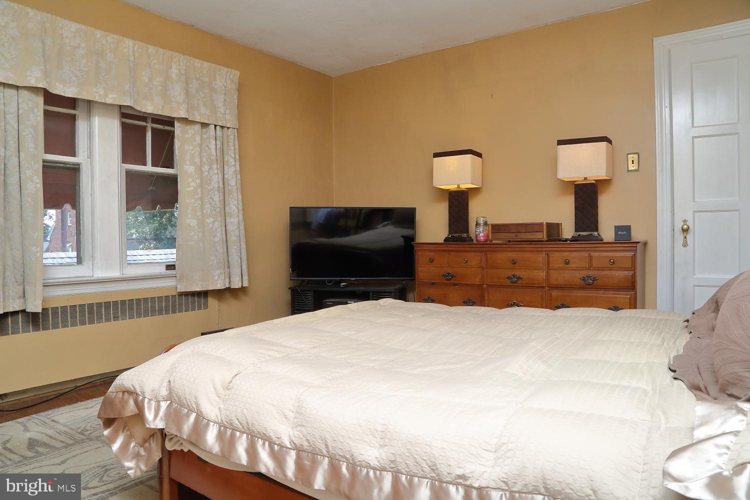 OLD EAST YORK - Residential
