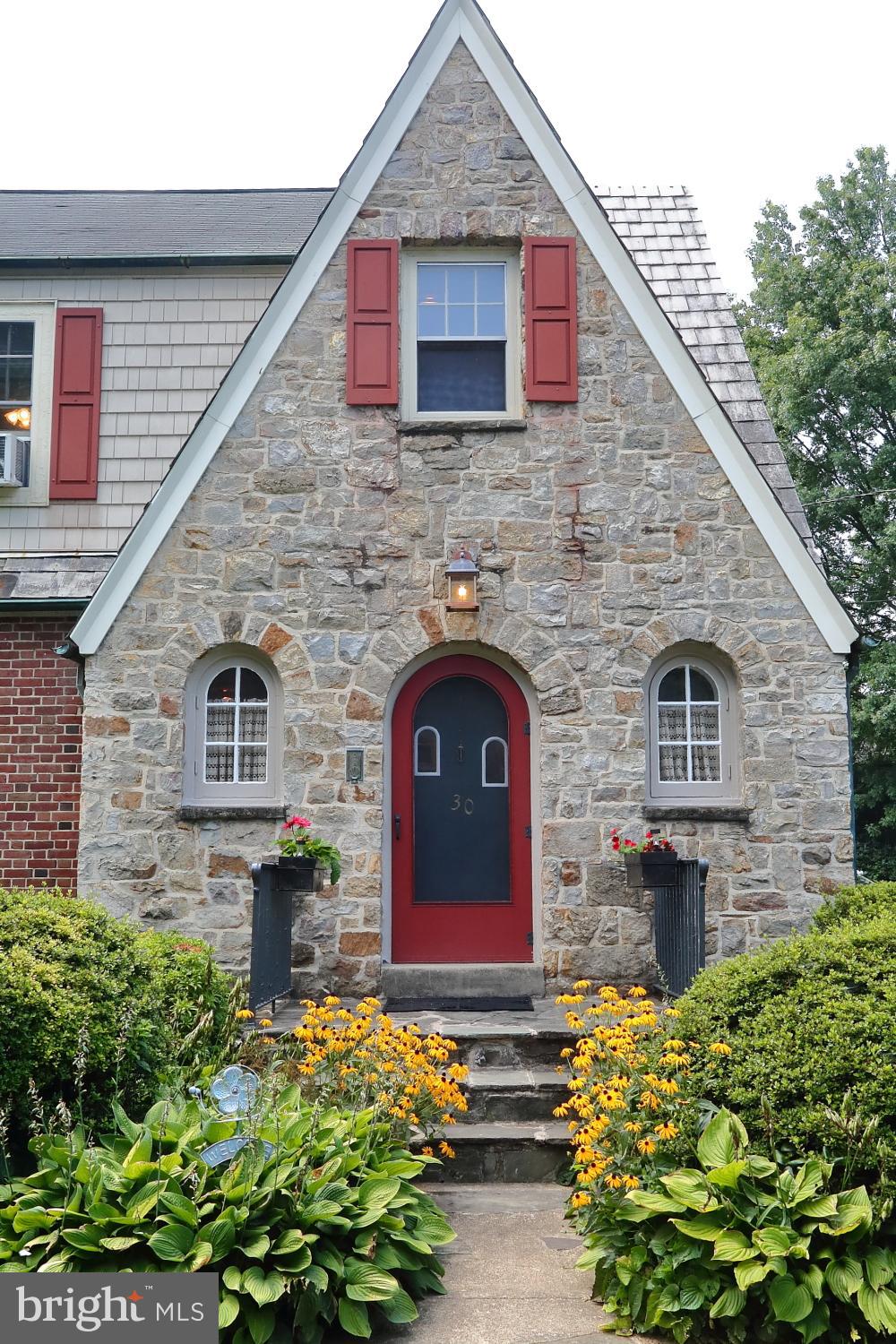 OLD EAST YORK - Residential