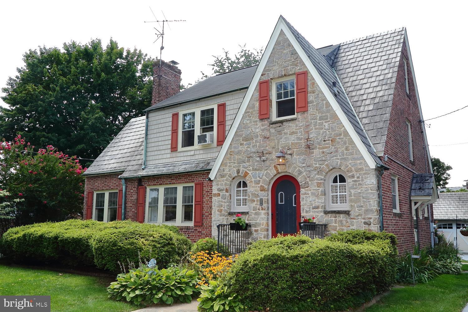 OLD EAST YORK - Residential