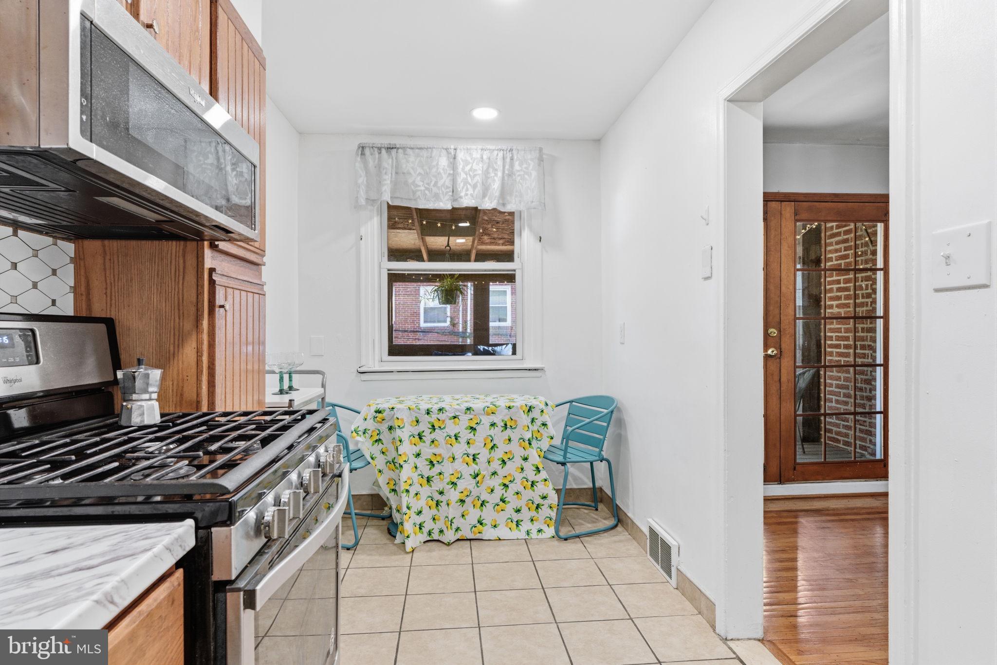 OAK LANE - Residential