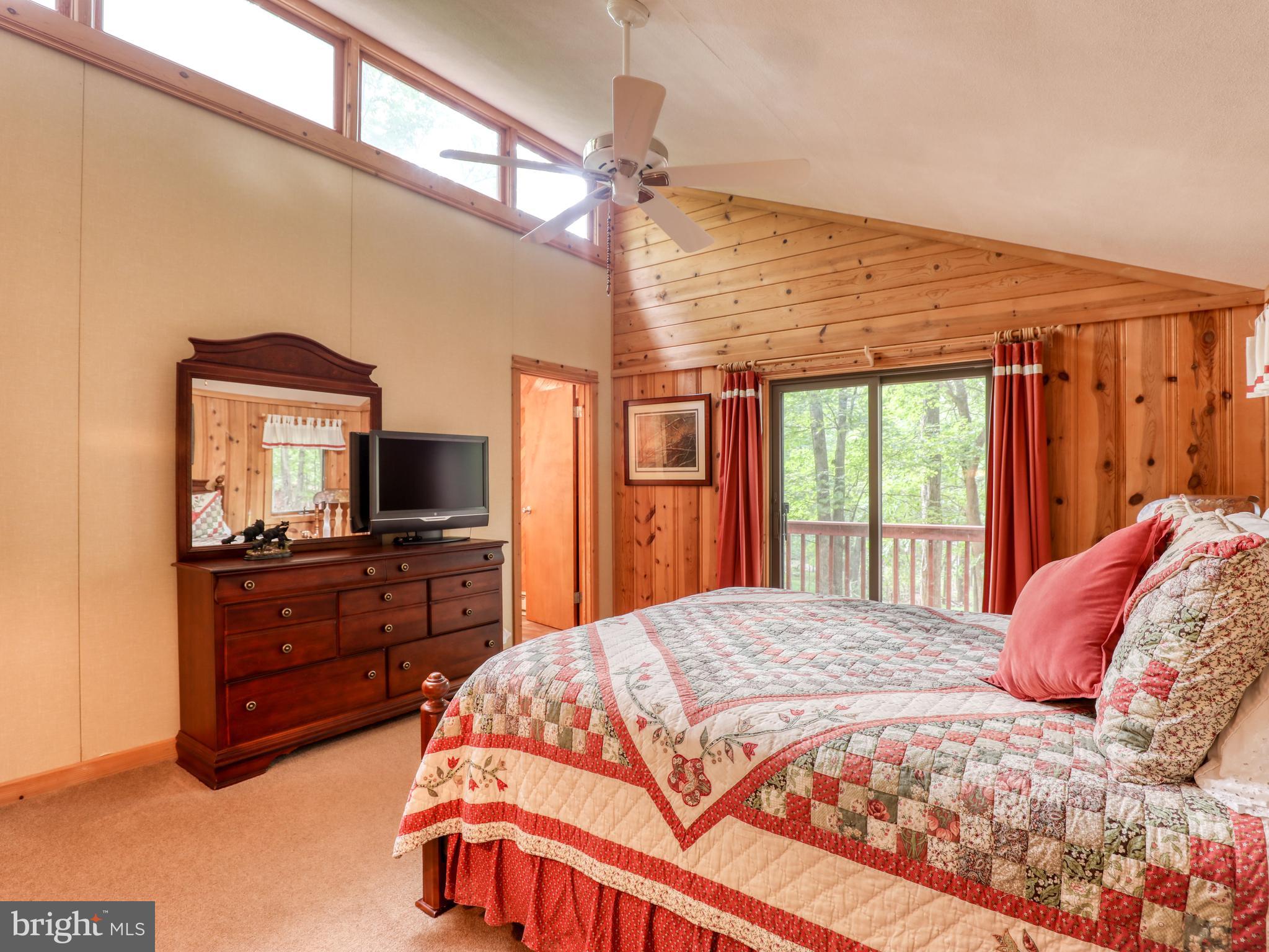 THE WOODS - Residential