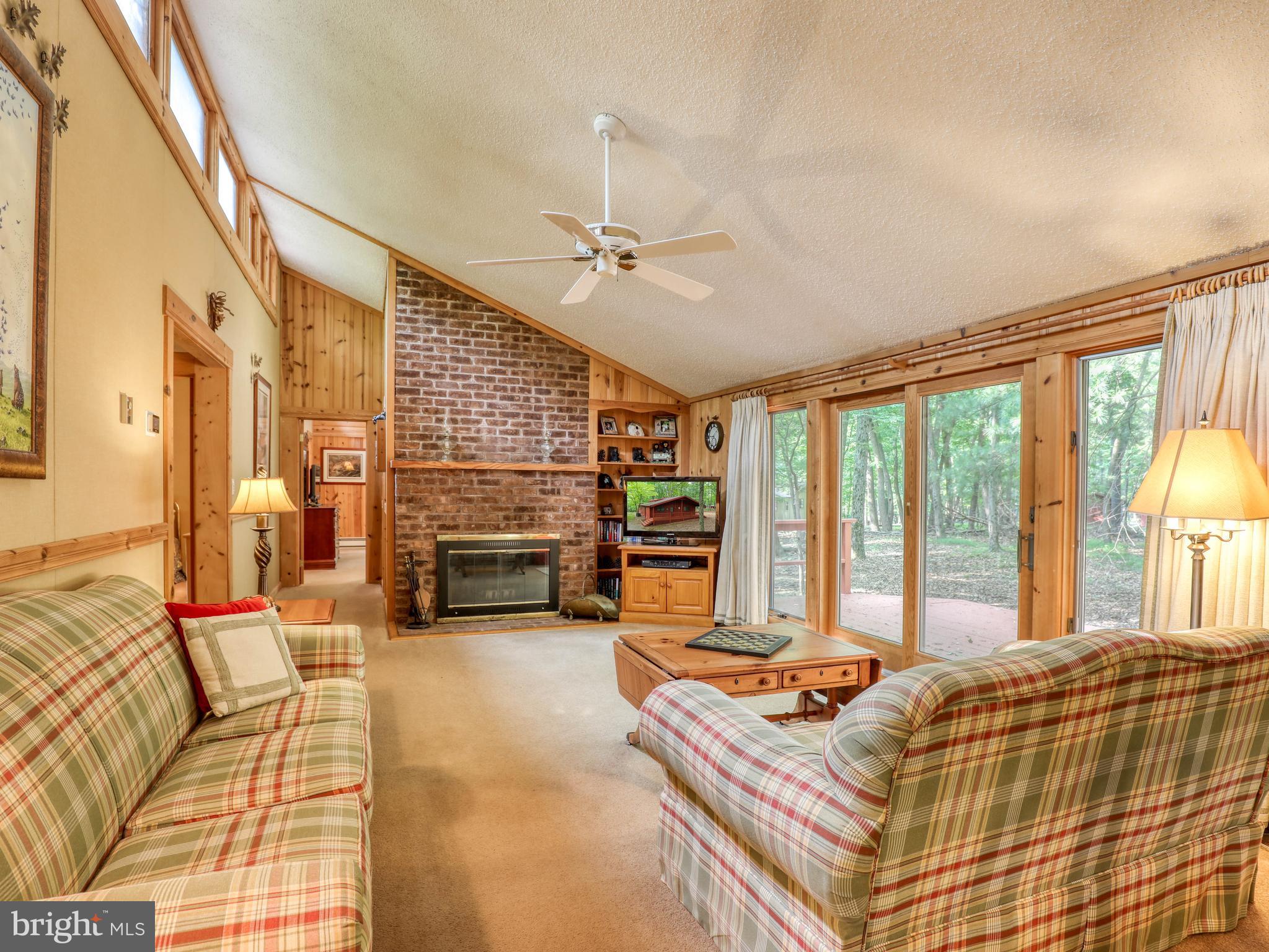 THE WOODS - Residential