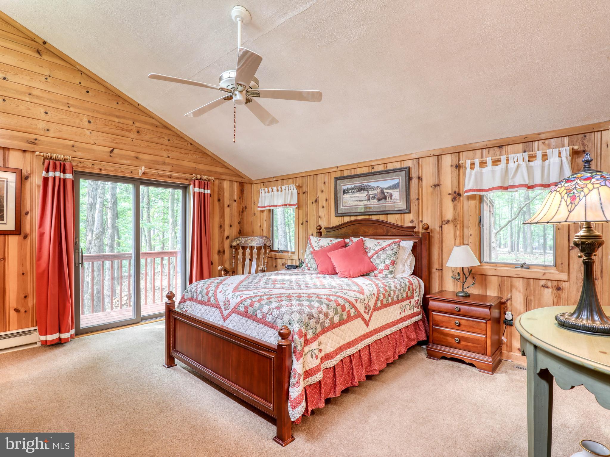 THE WOODS - Residential