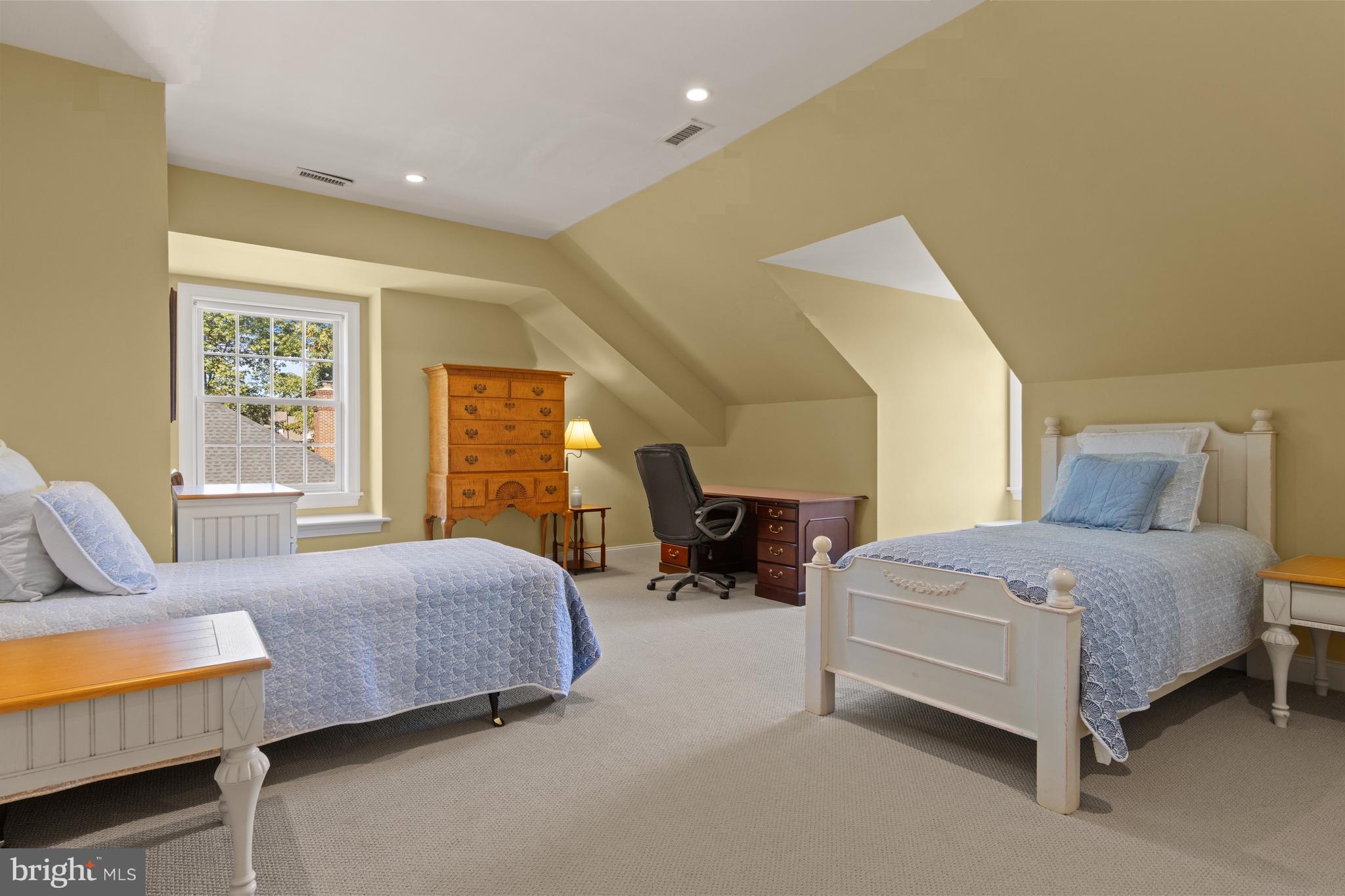 WESTOVER HILLS - Residential