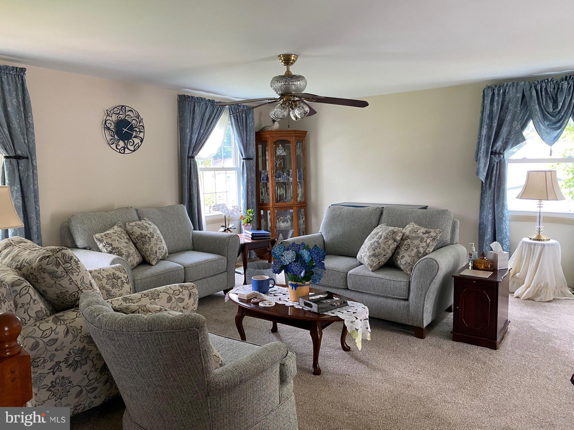 POINTER RIDGE - Residential