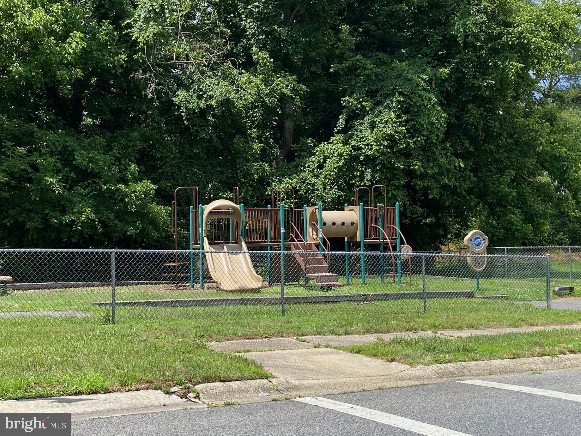 POINTER RIDGE - Residential